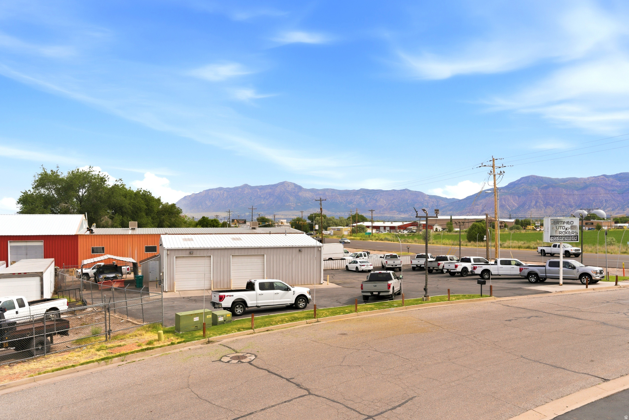 main property photo 18
