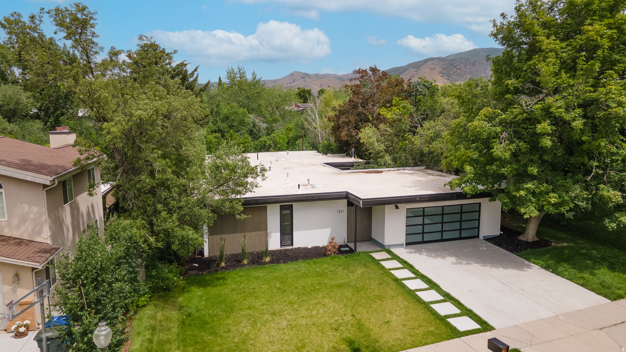 main property photo 60