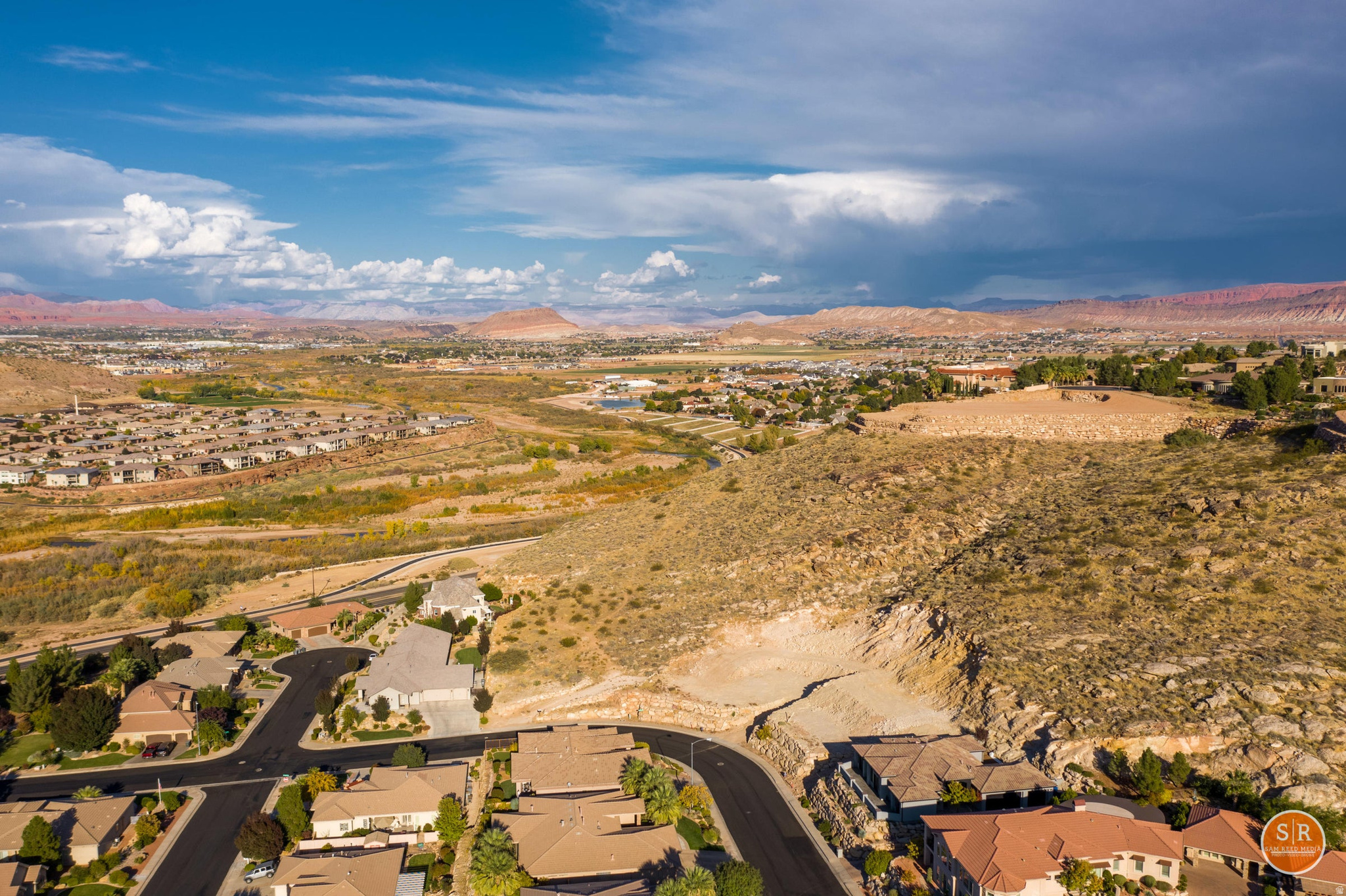 main property photo 41