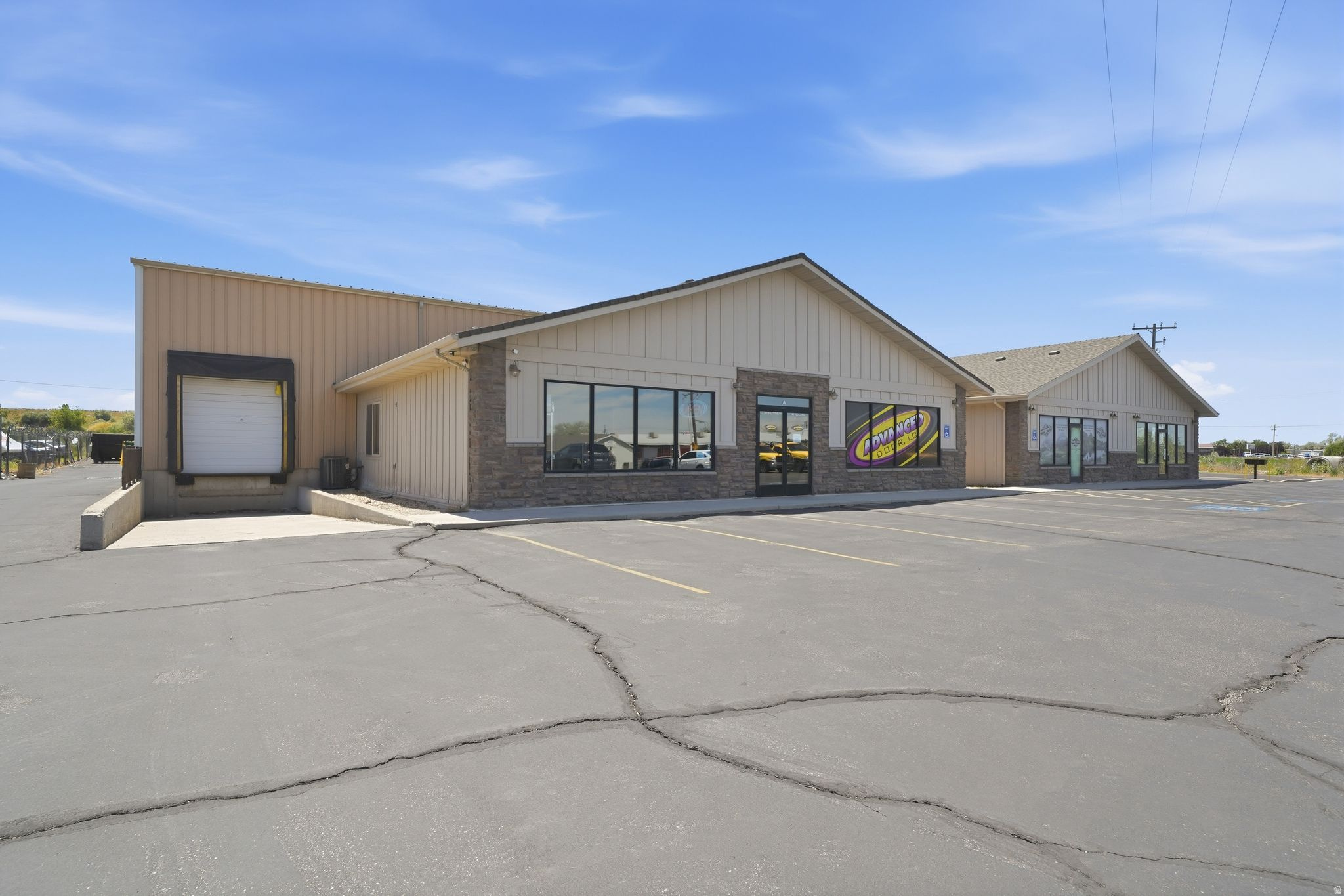 main property photo 30
