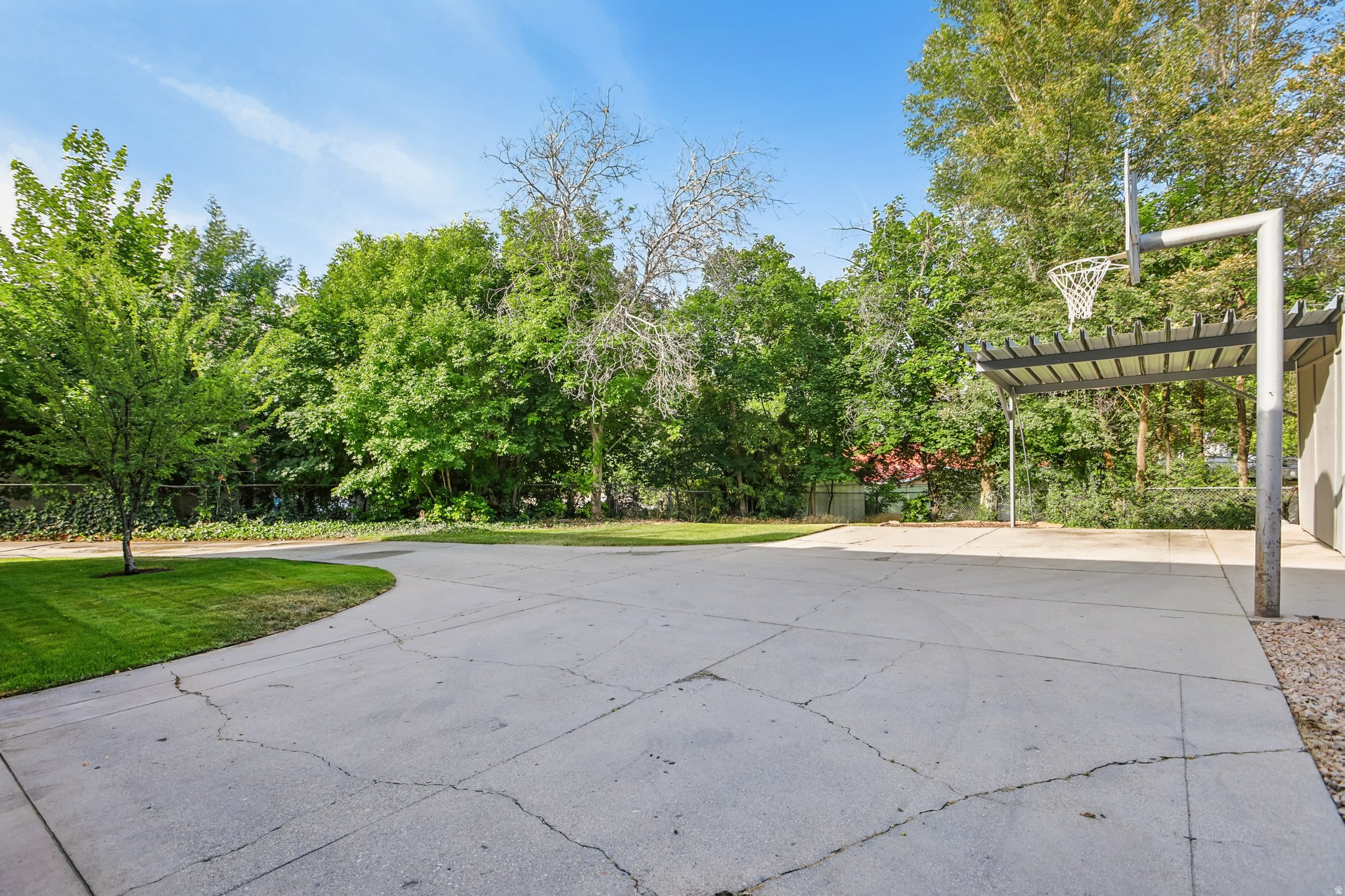 main property photo 37