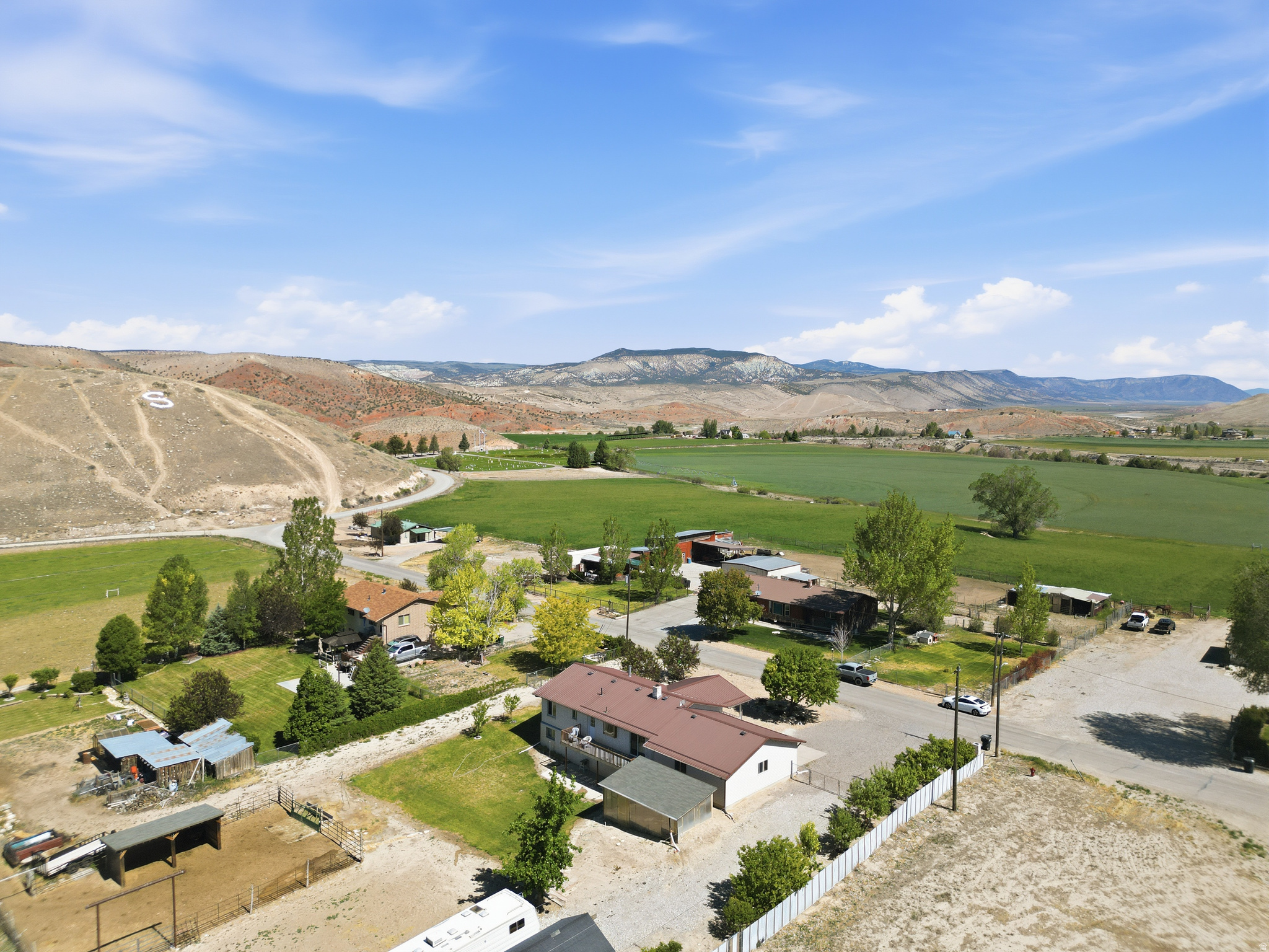 main property photo 13