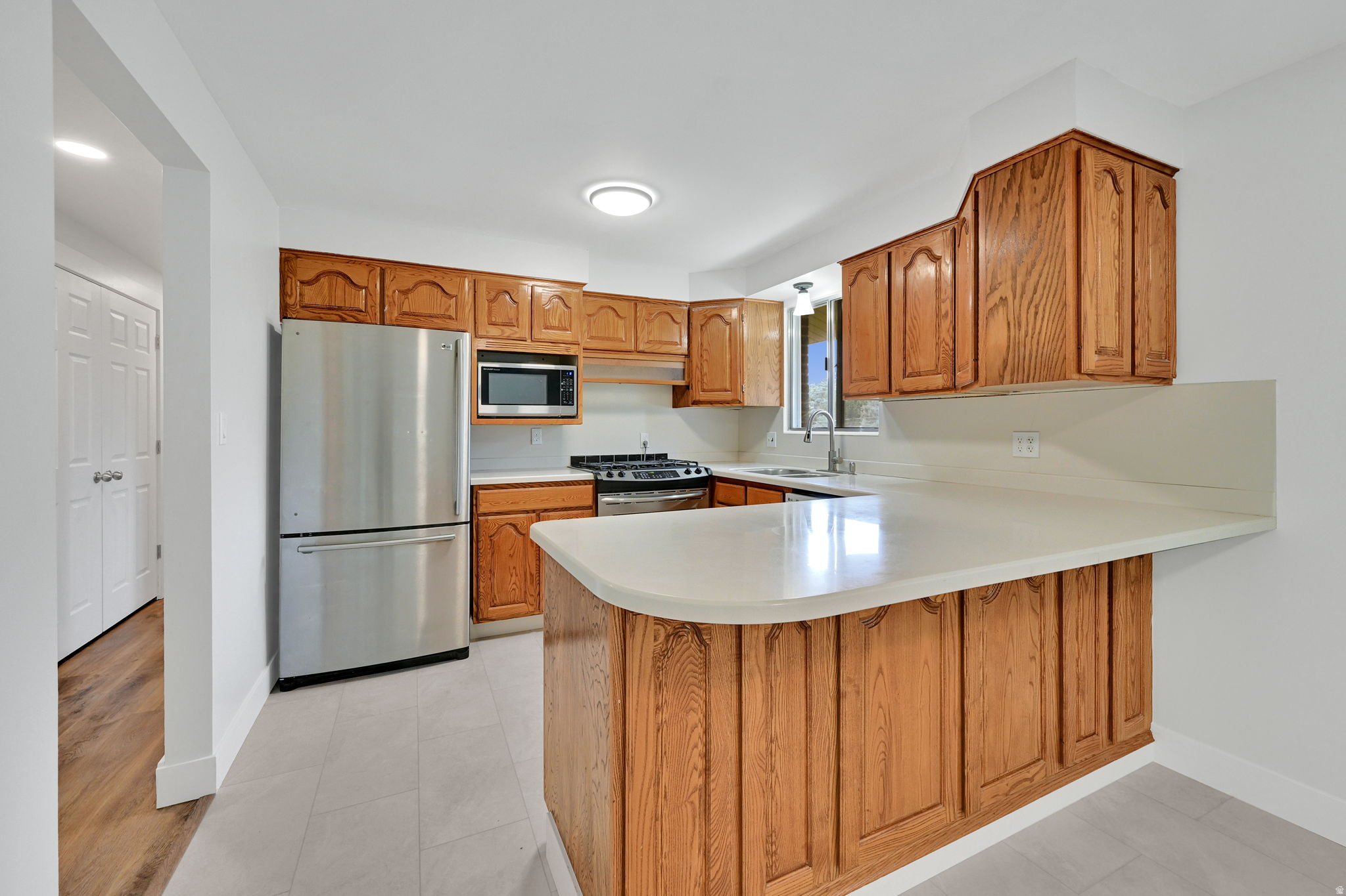 main property photo 17