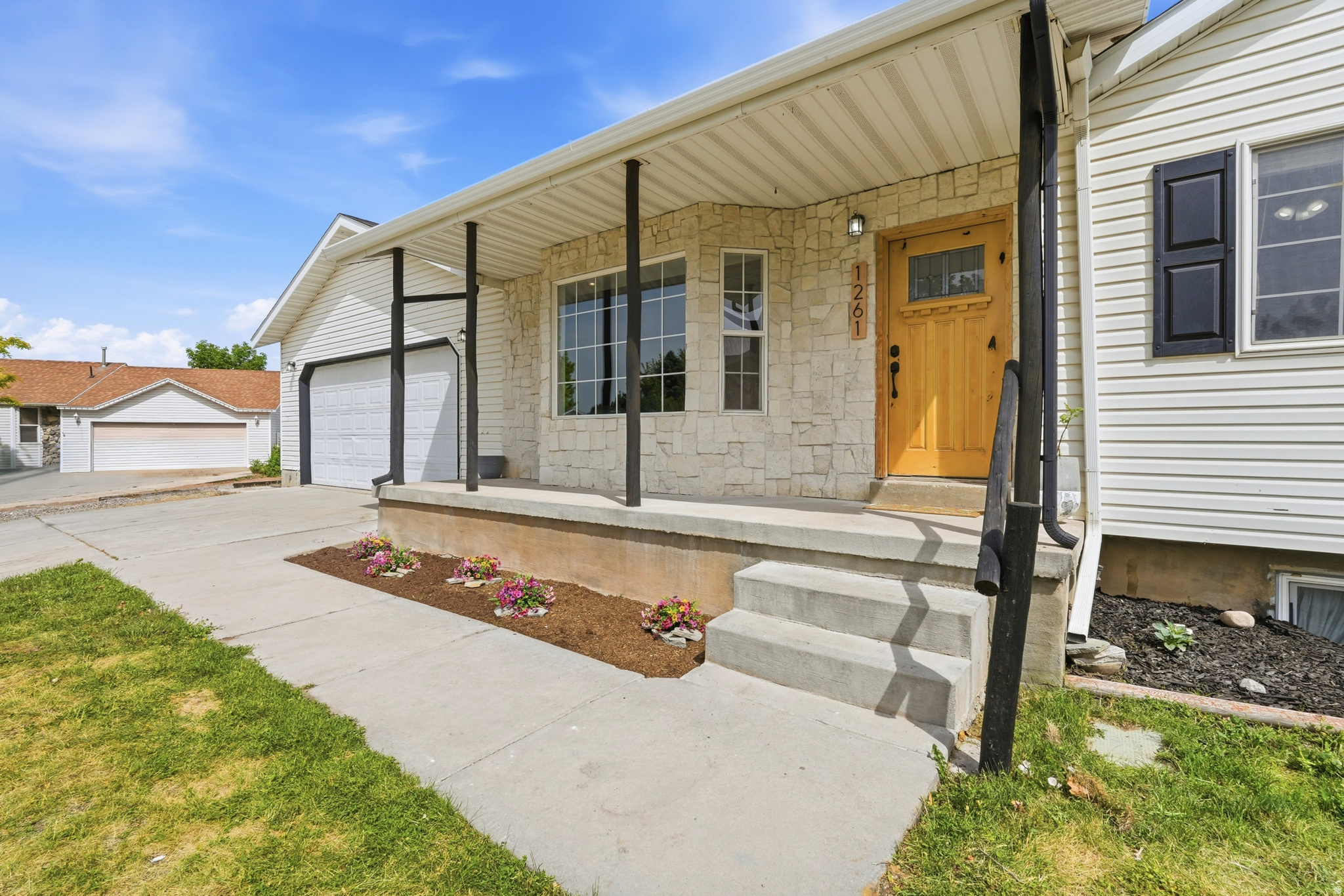main property photo 41