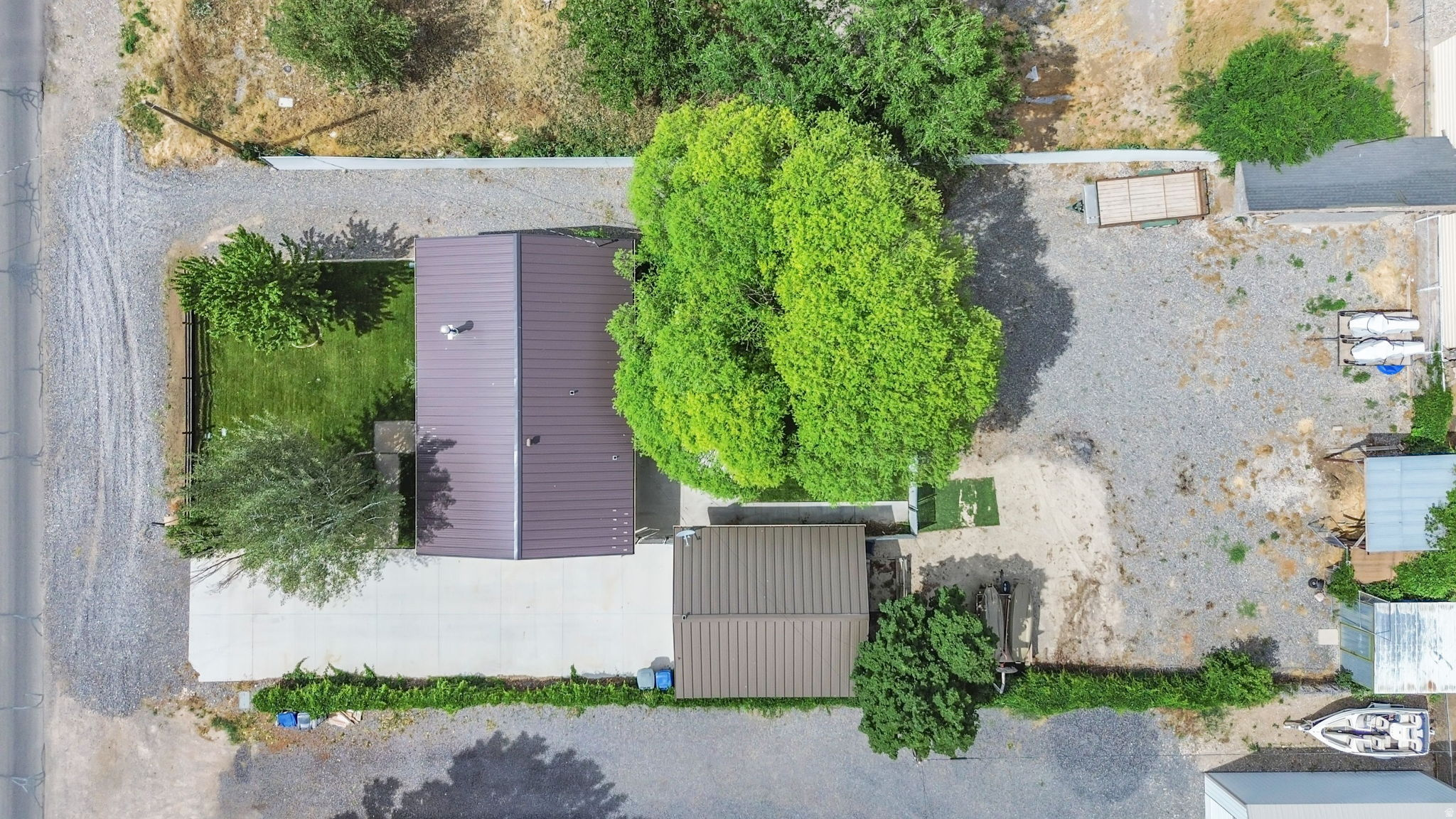 main property photo 45