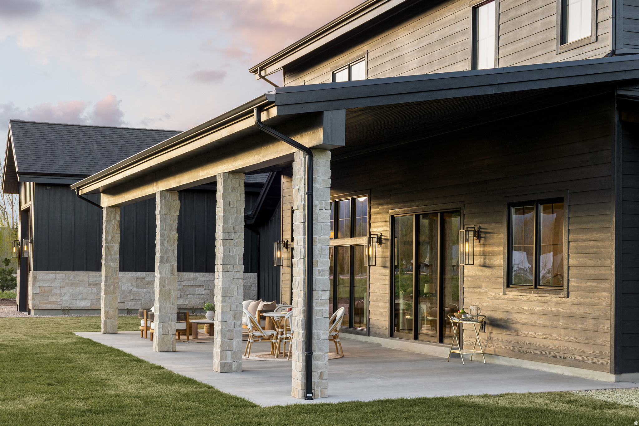 main property photo 99
