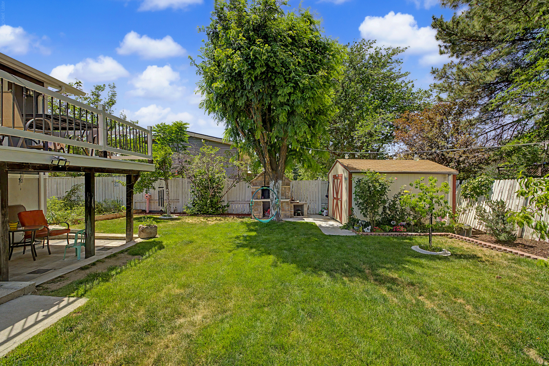 main property photo 32