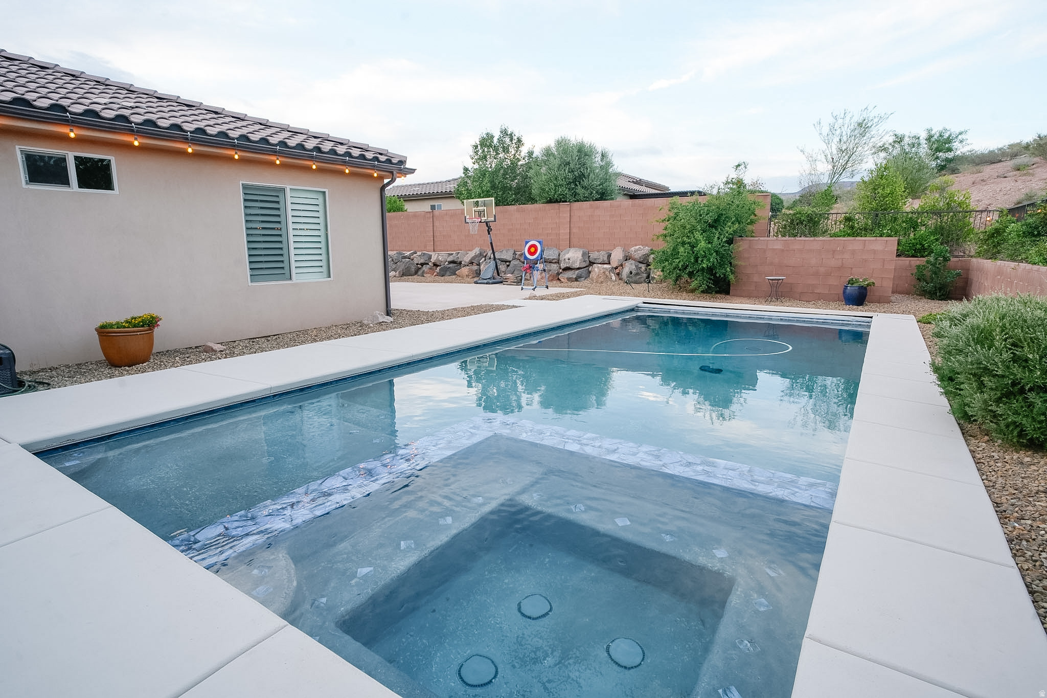 main property photo 59