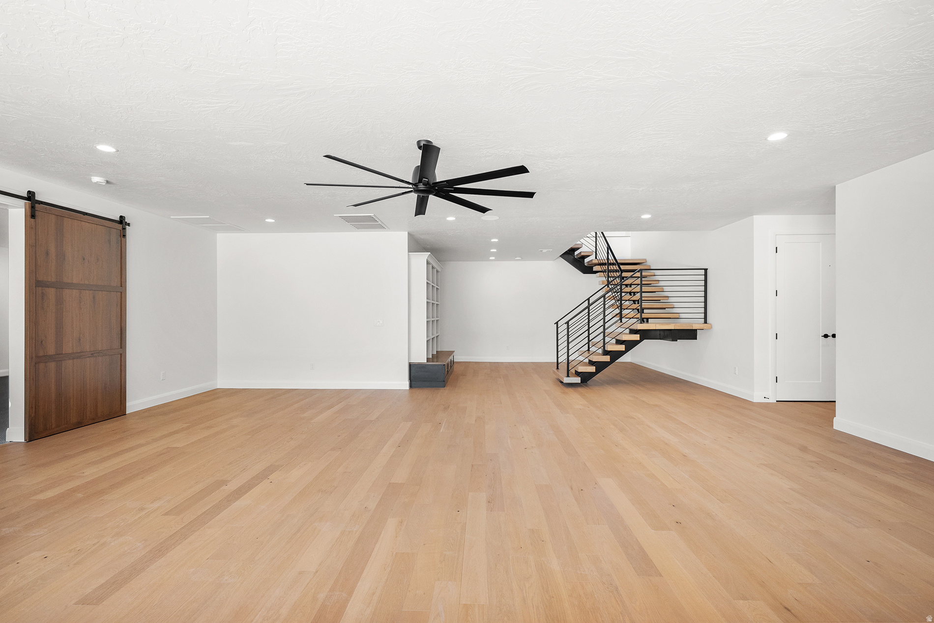 main property photo 70