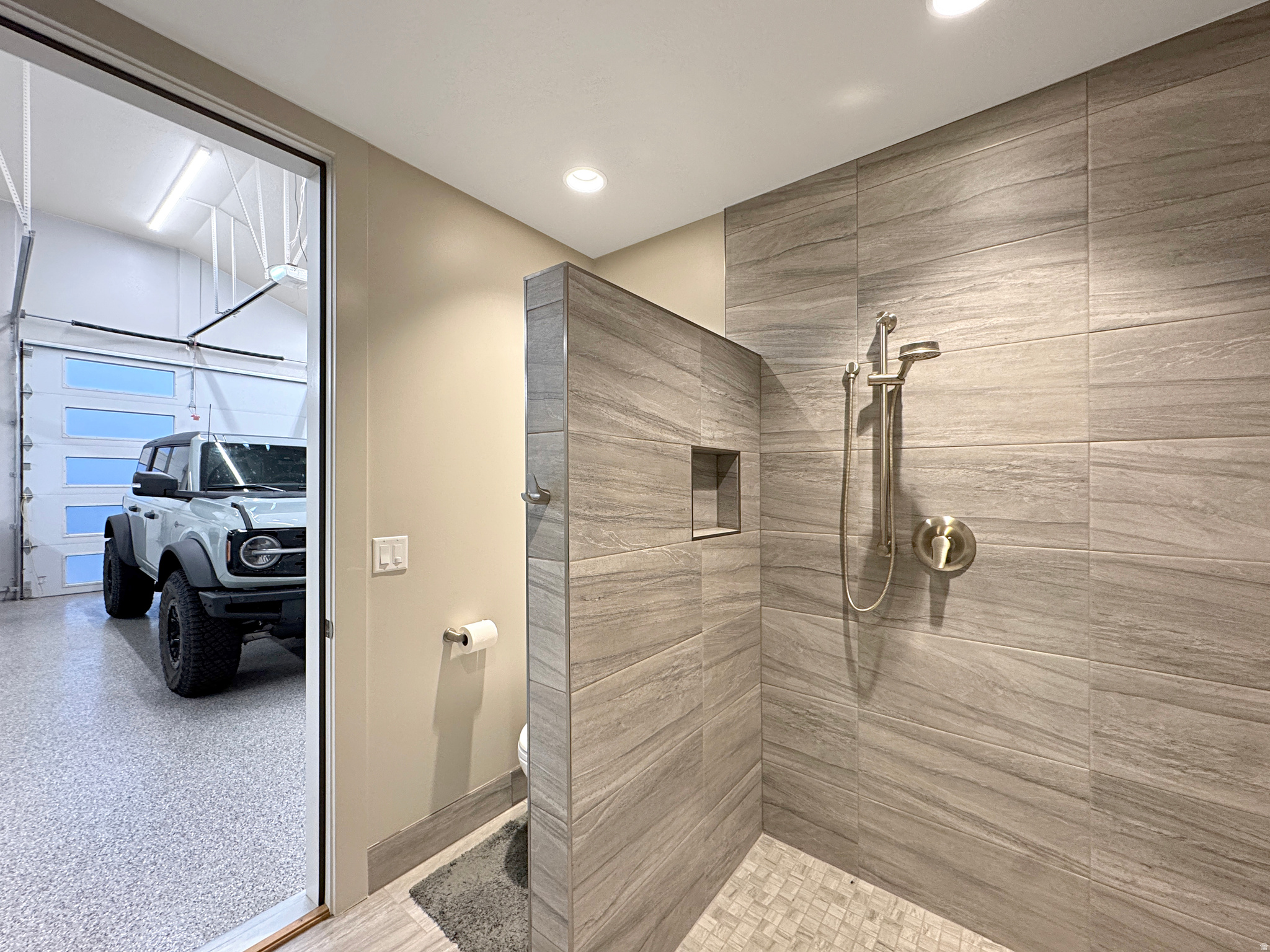 main property photo 64
