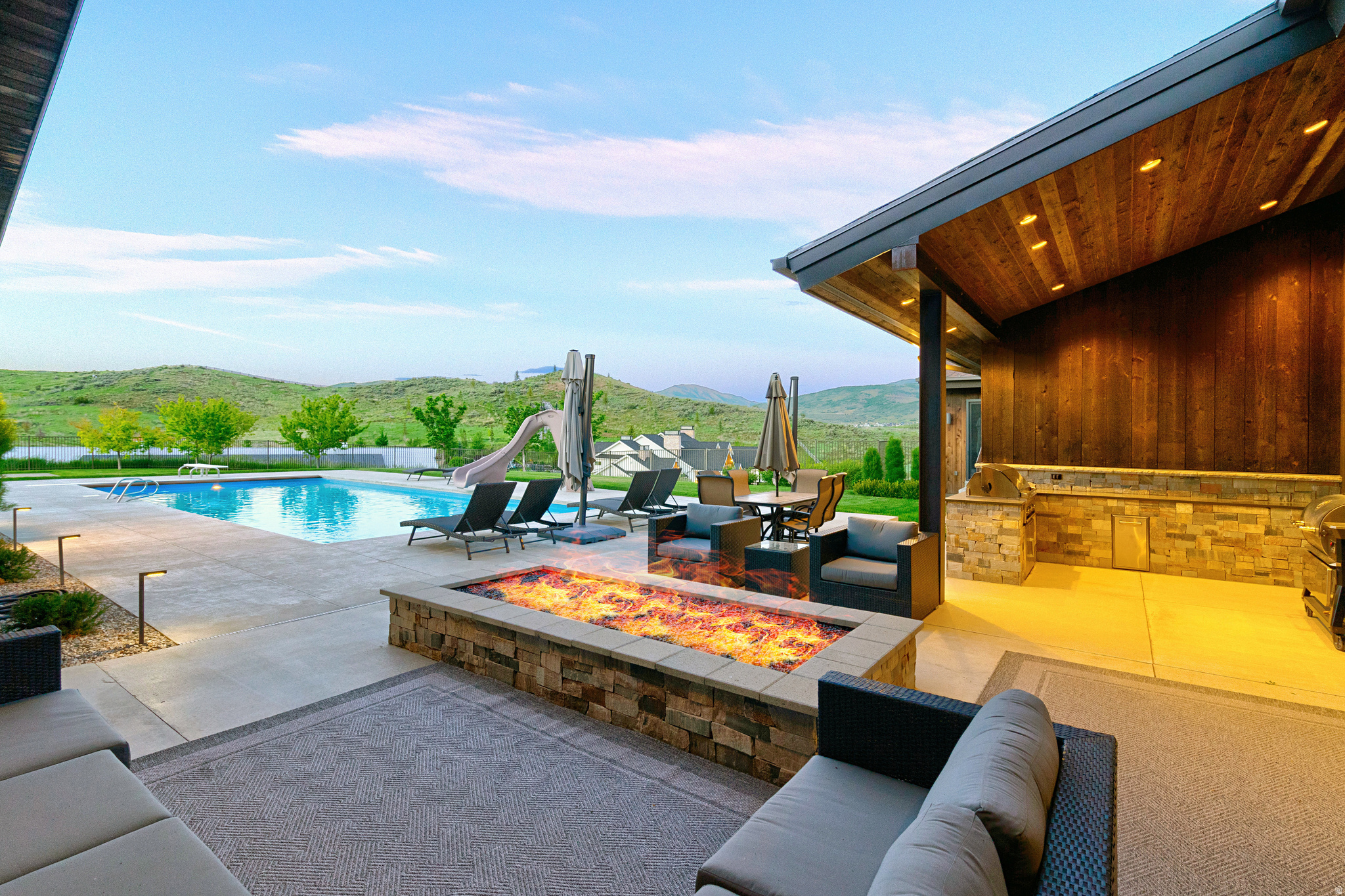 main property photo 70