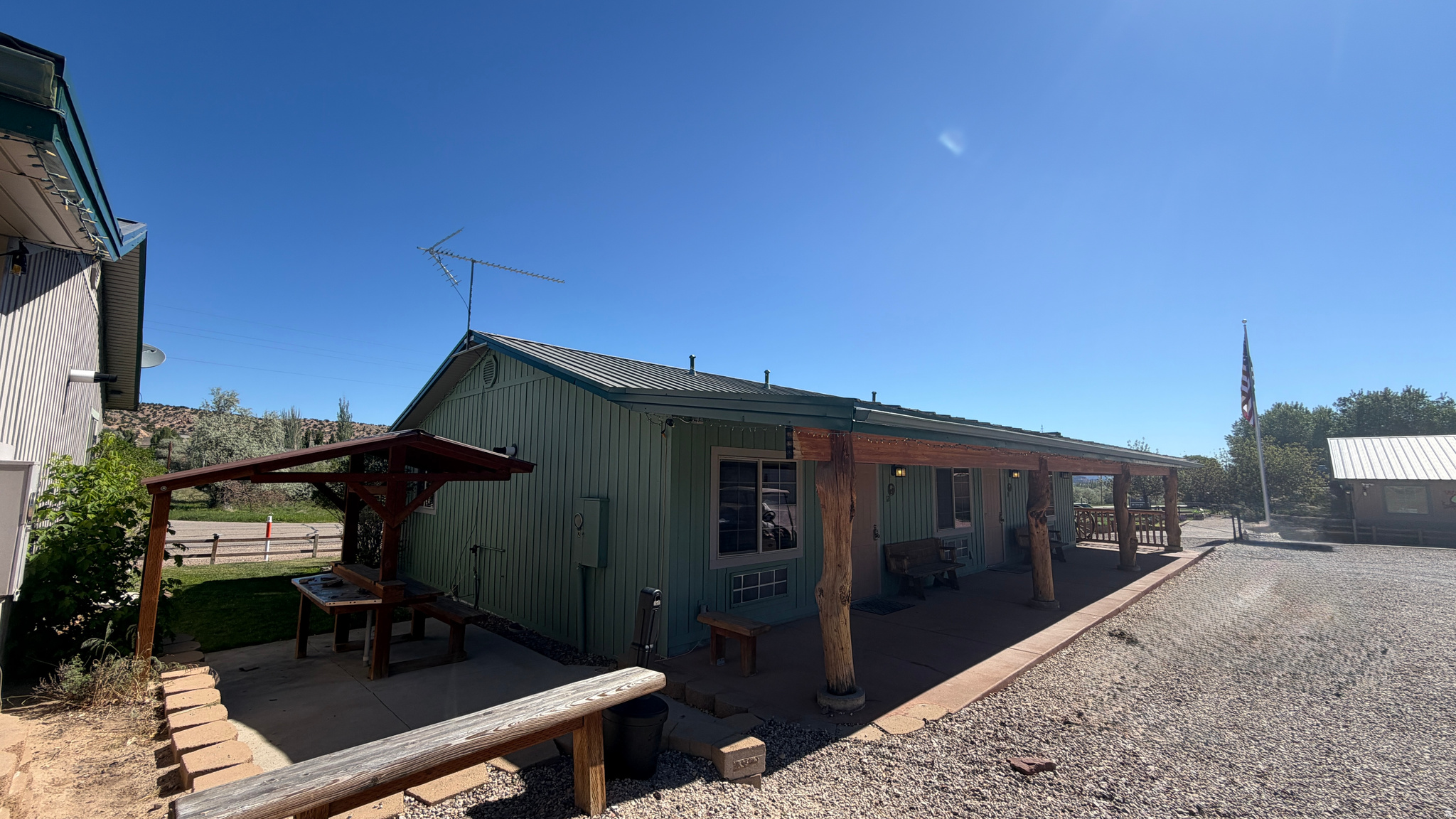 main property photo 14