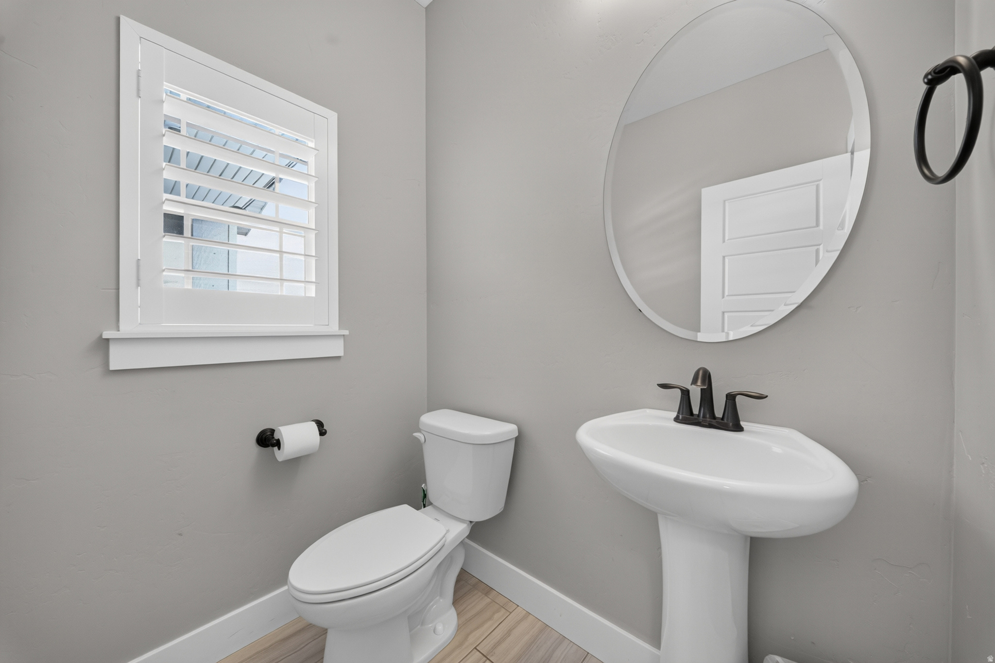 main property photo 13