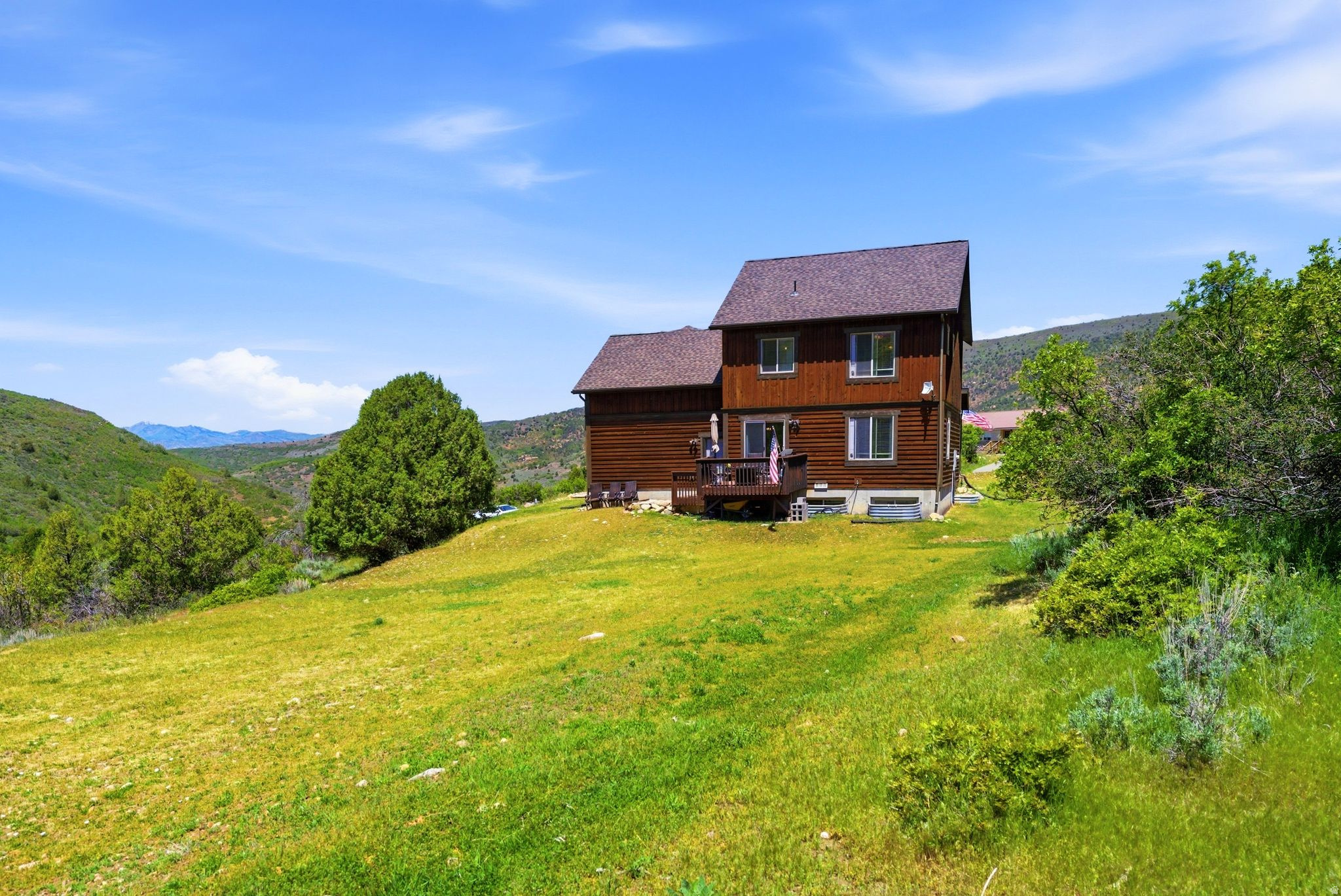 main property photo 37