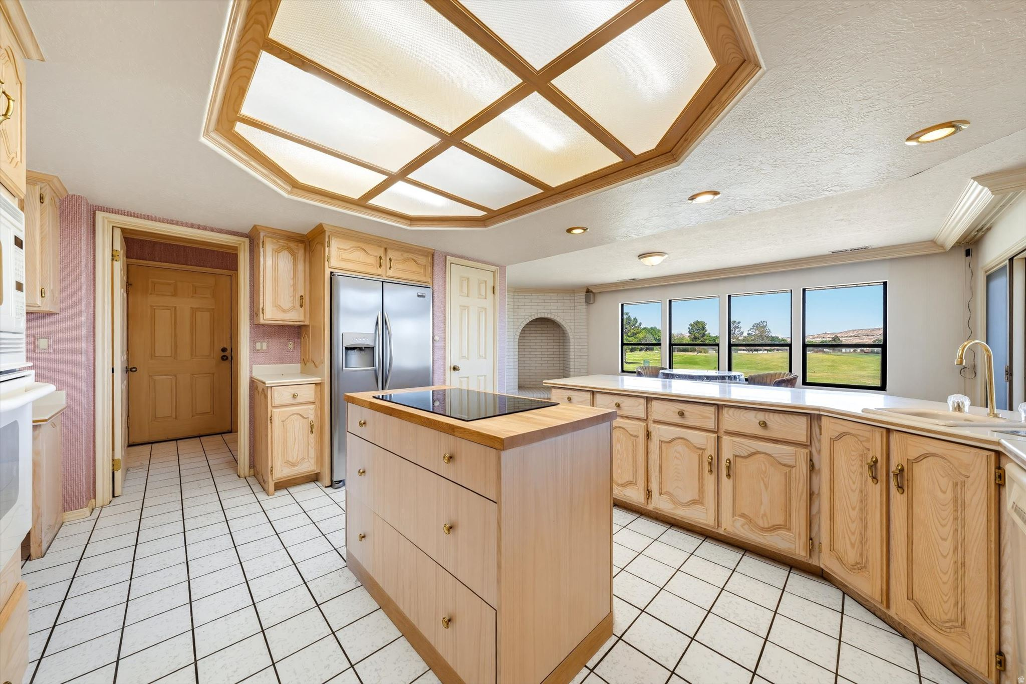main property photo 18