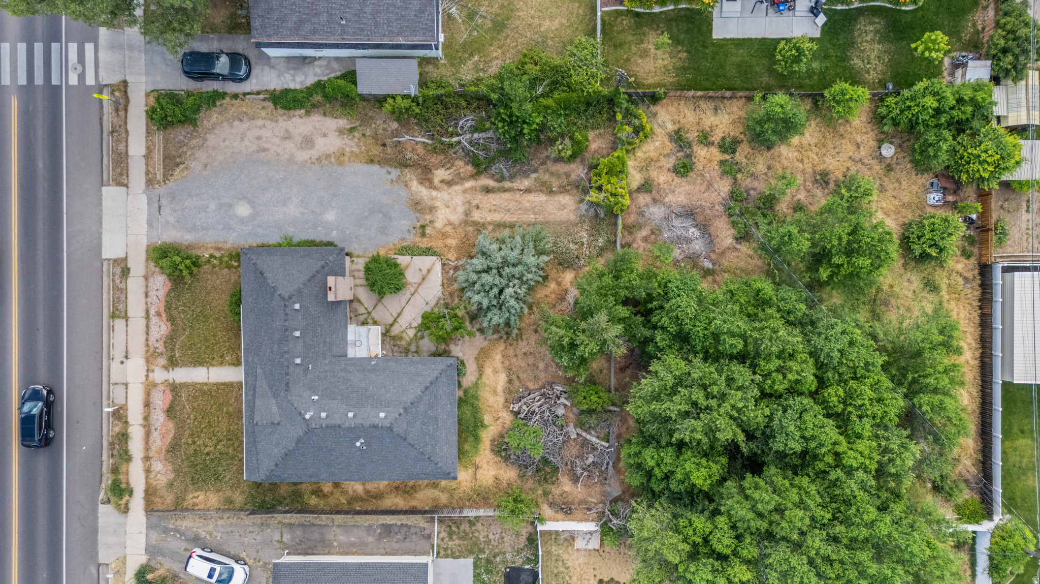 main property photo 12
