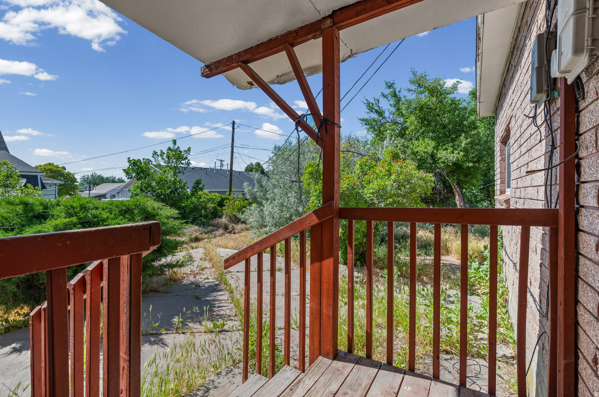main property photo 40