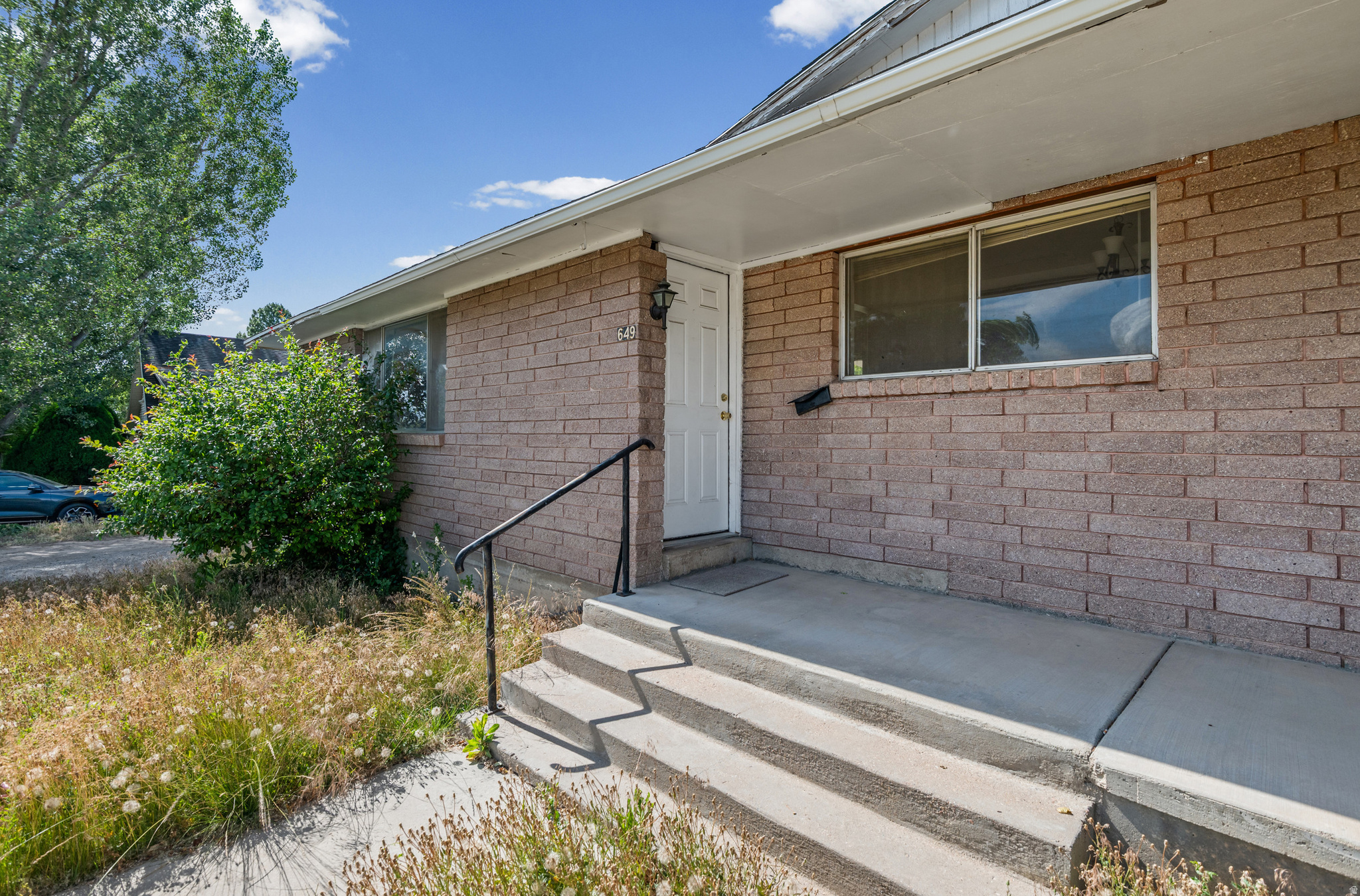 main property photo 6