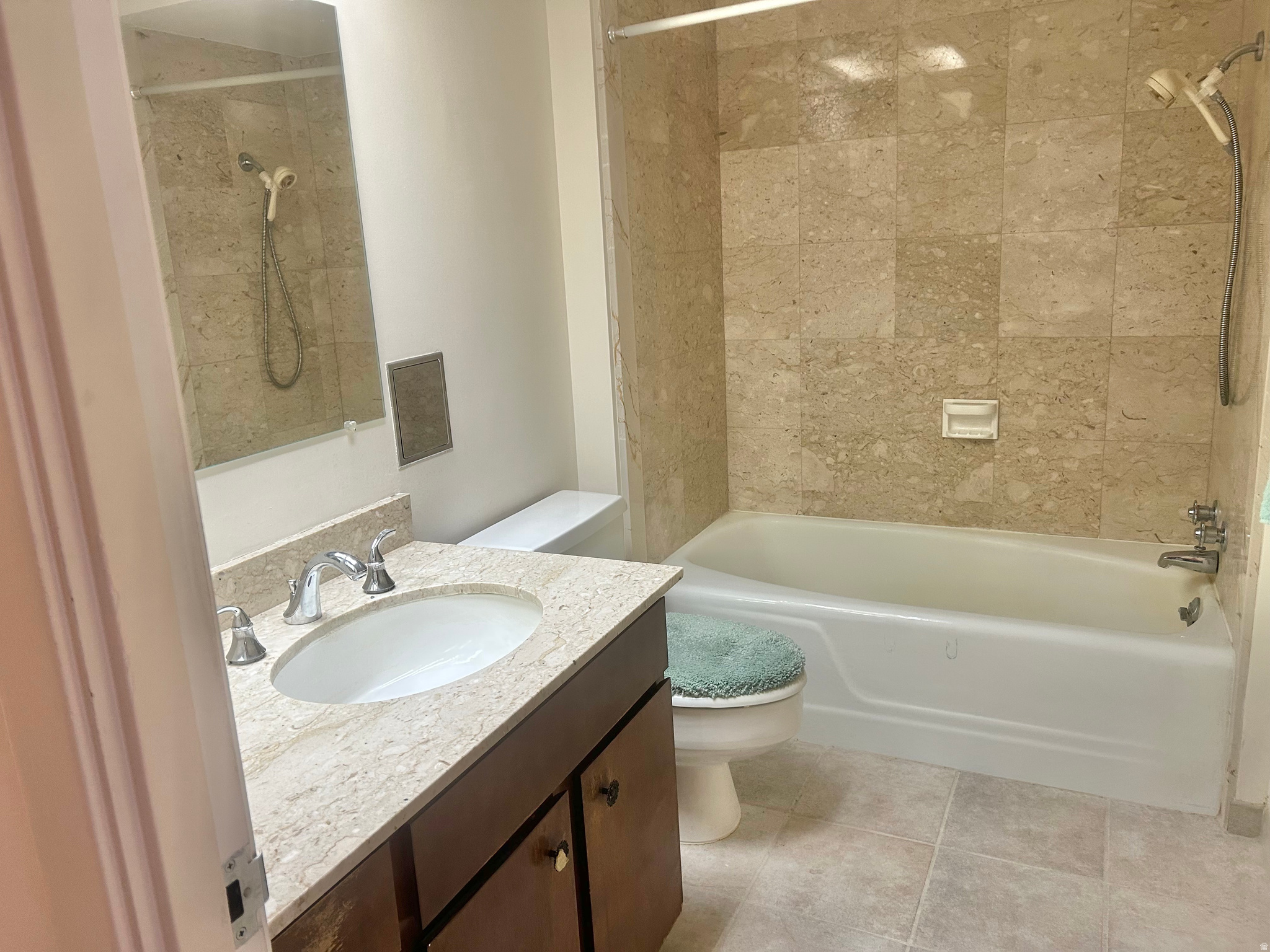 main property photo 13