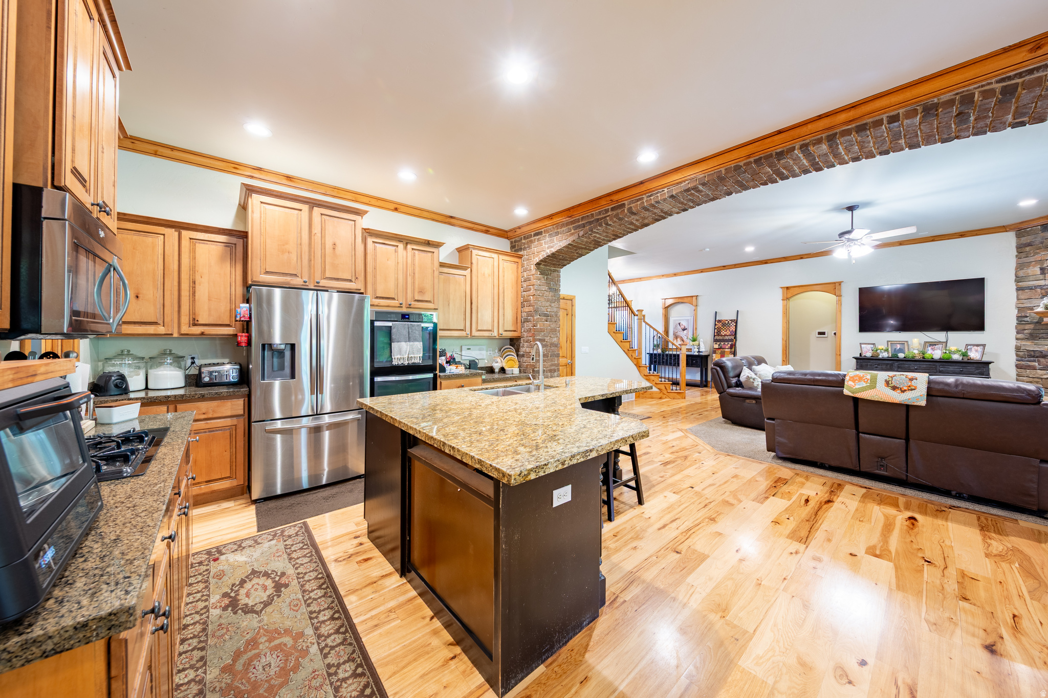 main property photo 20