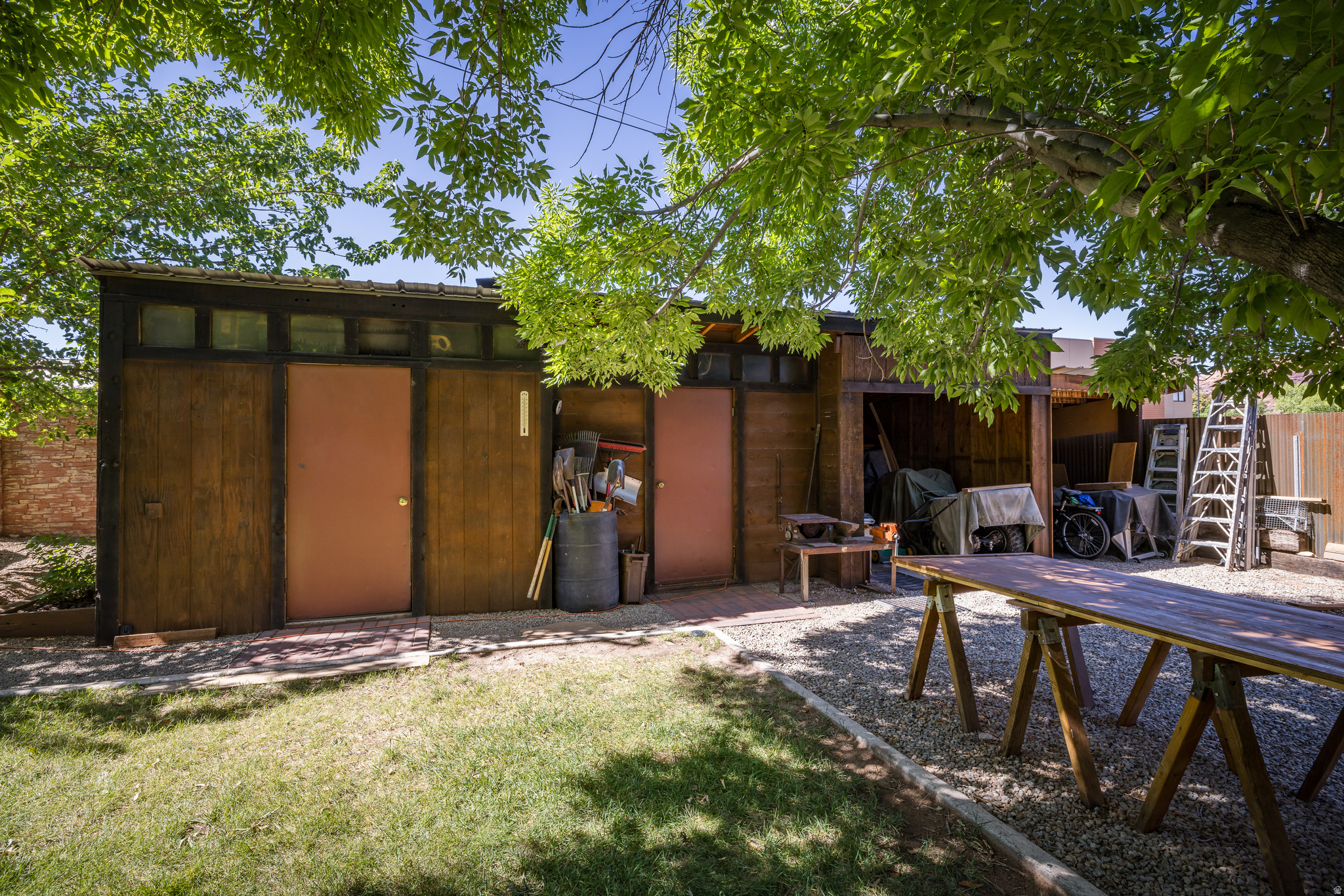 main property photo 13
