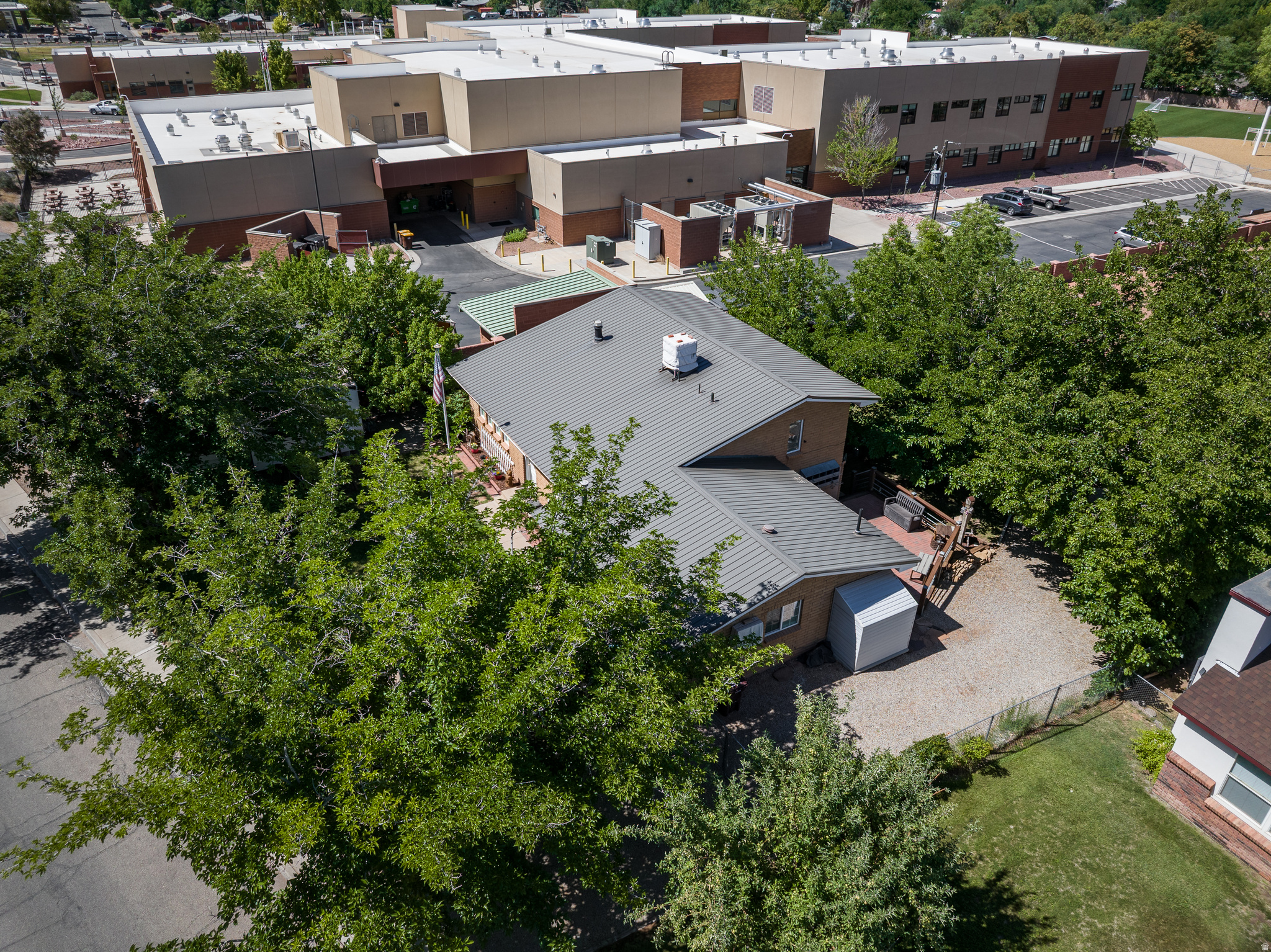 main property photo 21