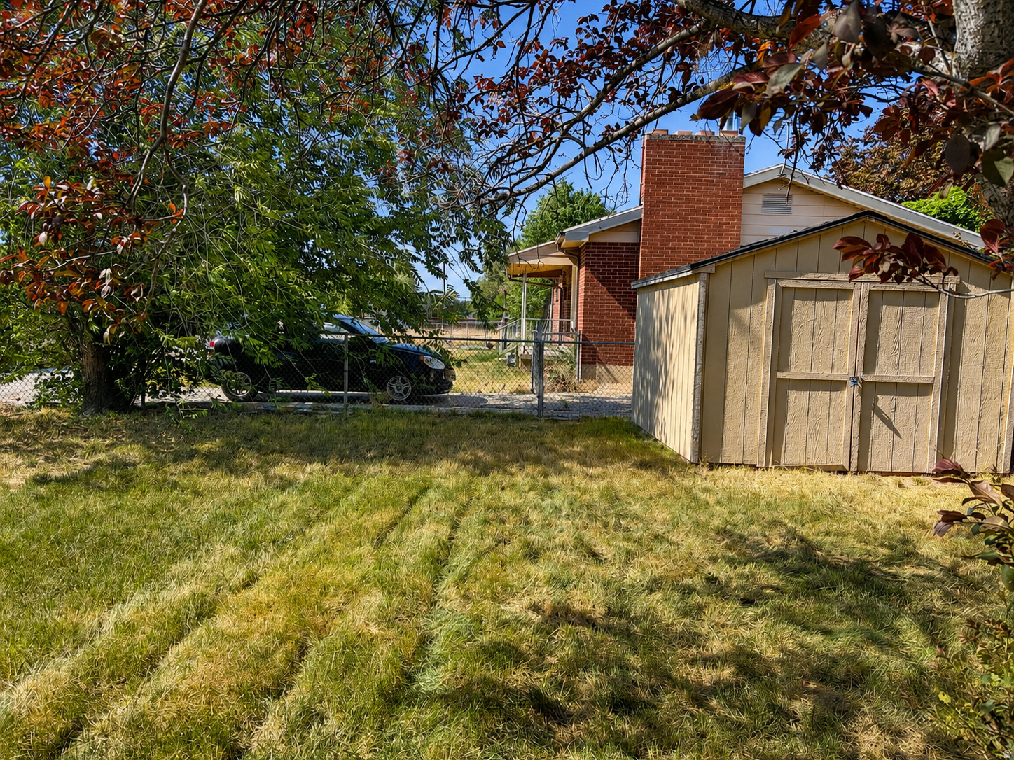 main property photo 10