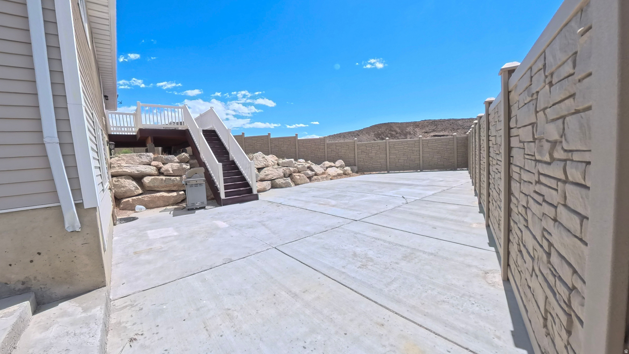 main property photo 57