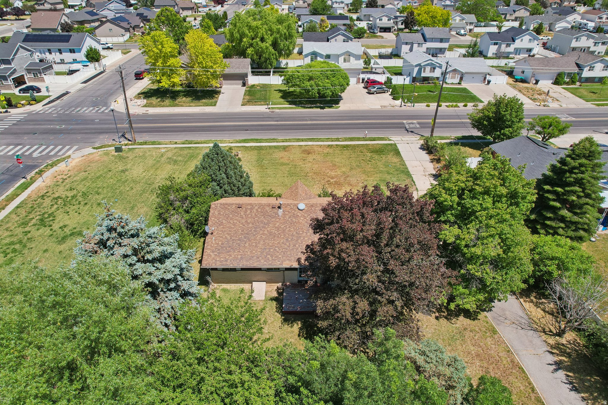 main property photo 30