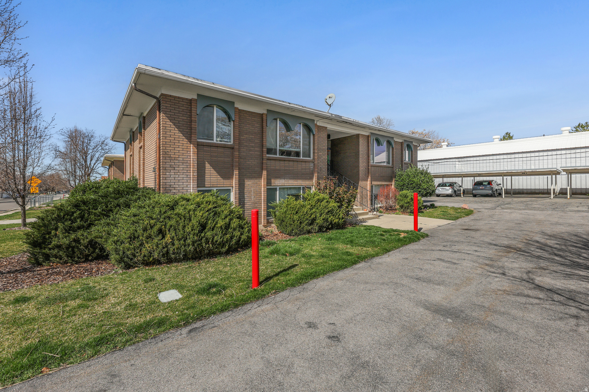 main property photo 17