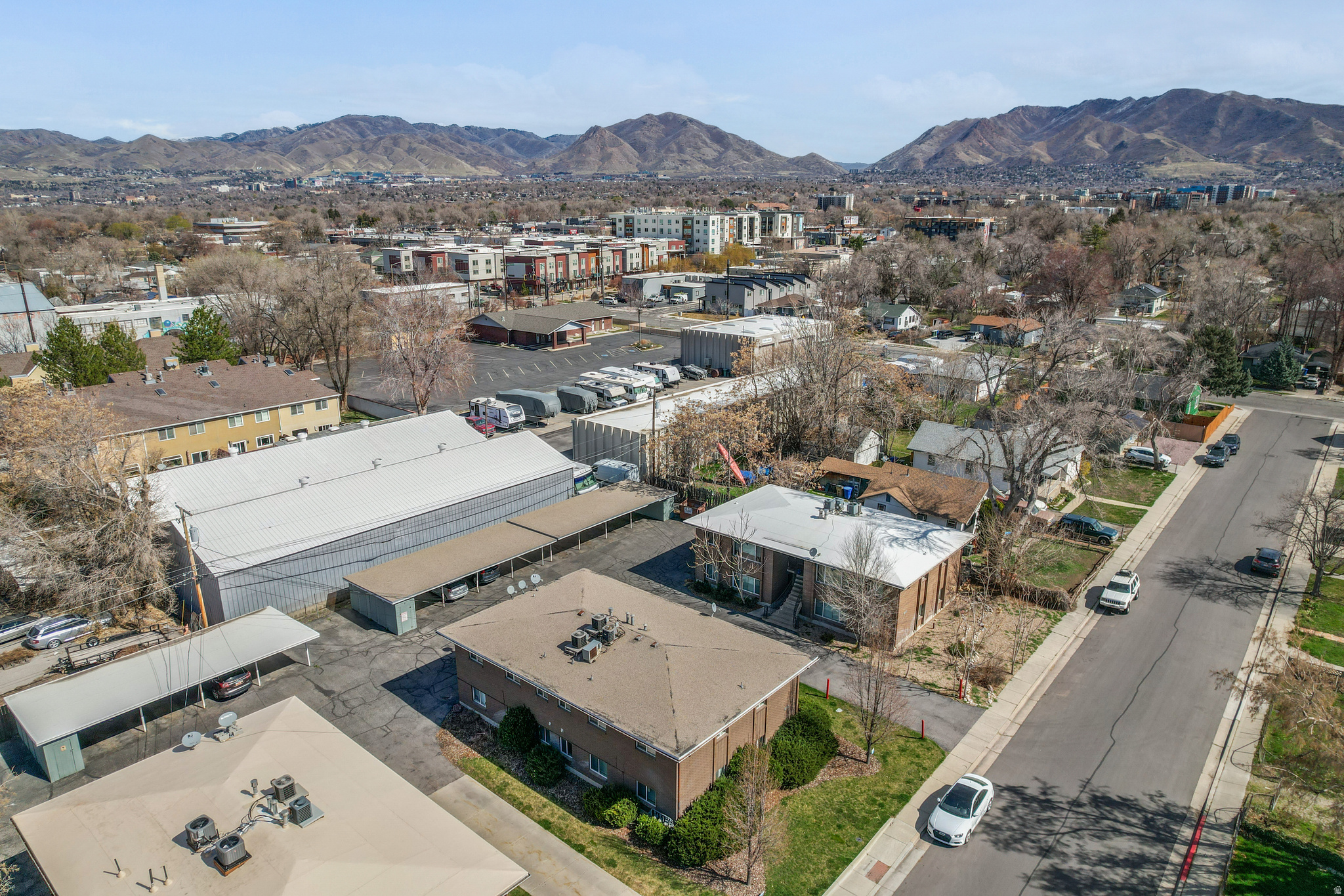 main property photo 26