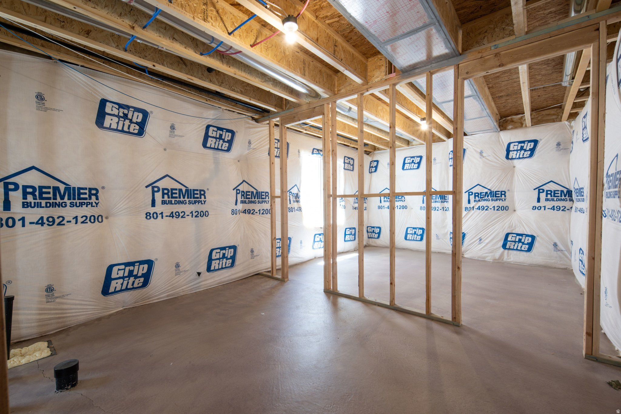 main property photo 30