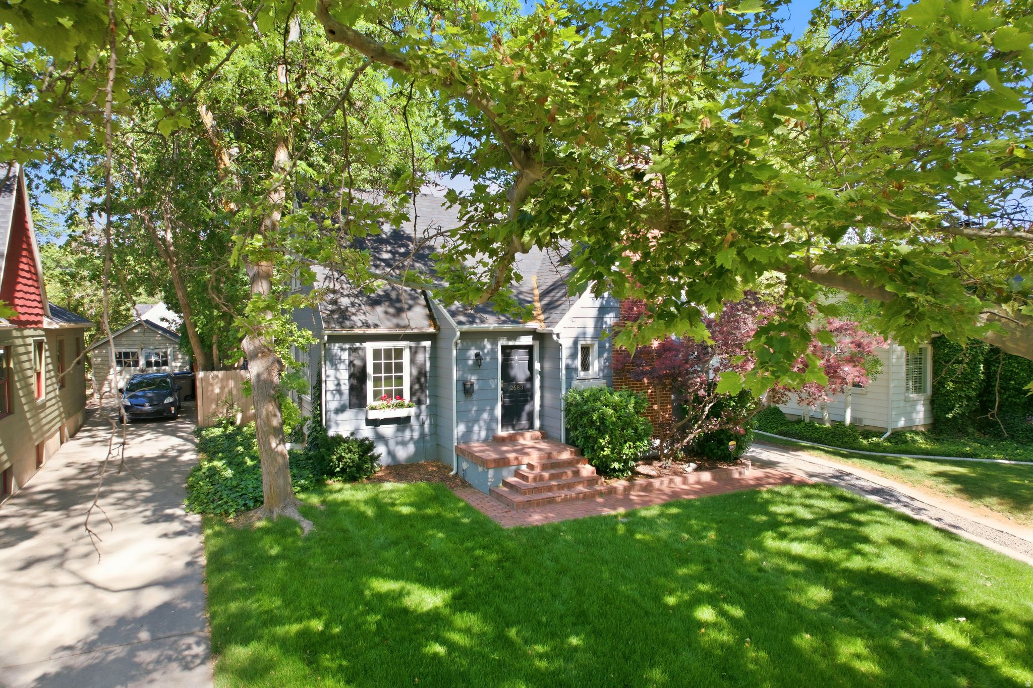 main property photo 39