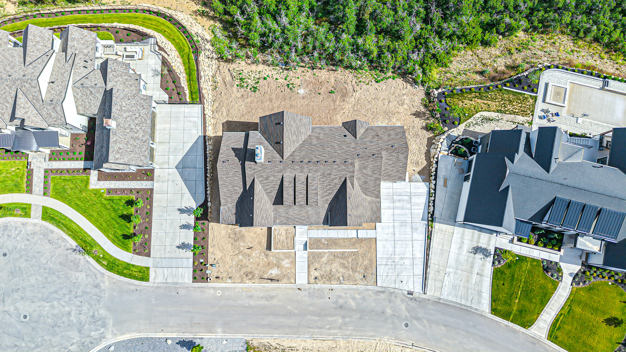 main property photo 60