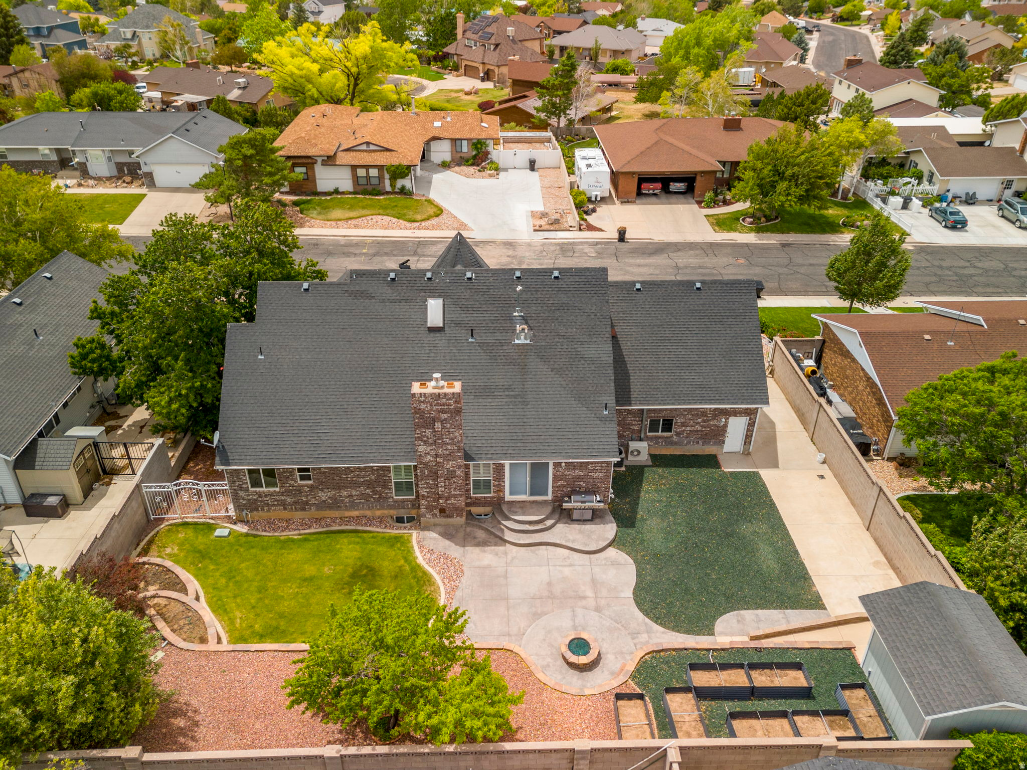 main property photo 6