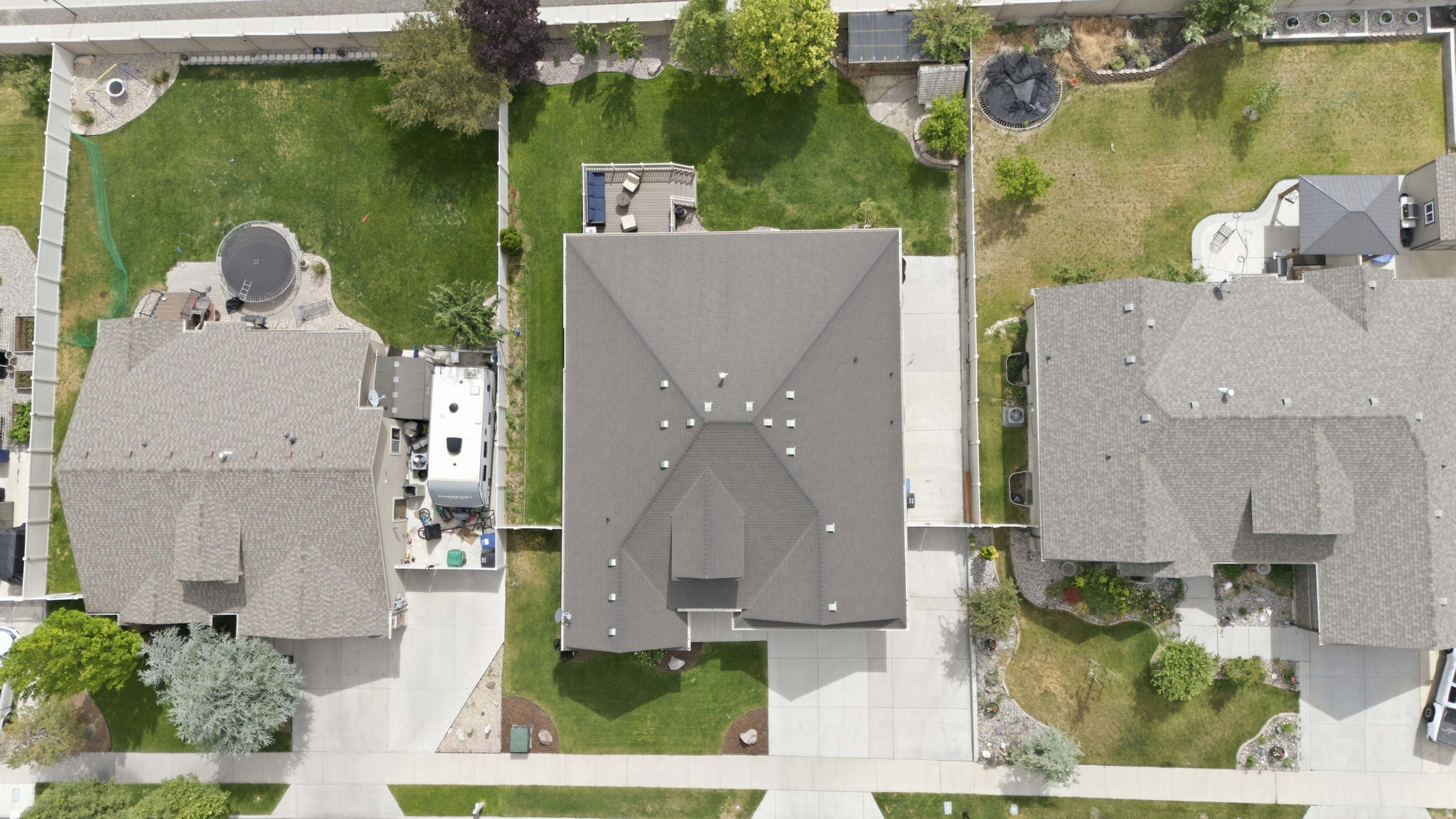 main property photo 59