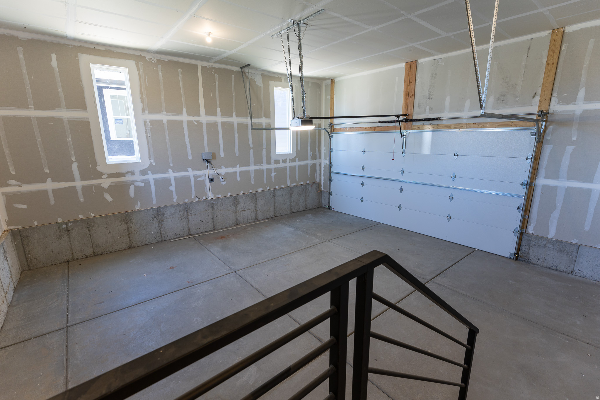 main property photo 40