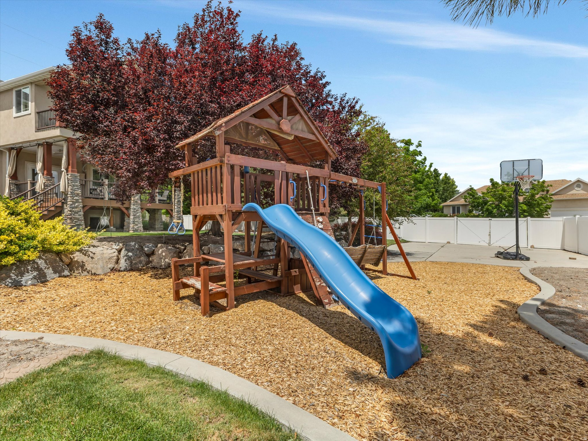 main property photo 58