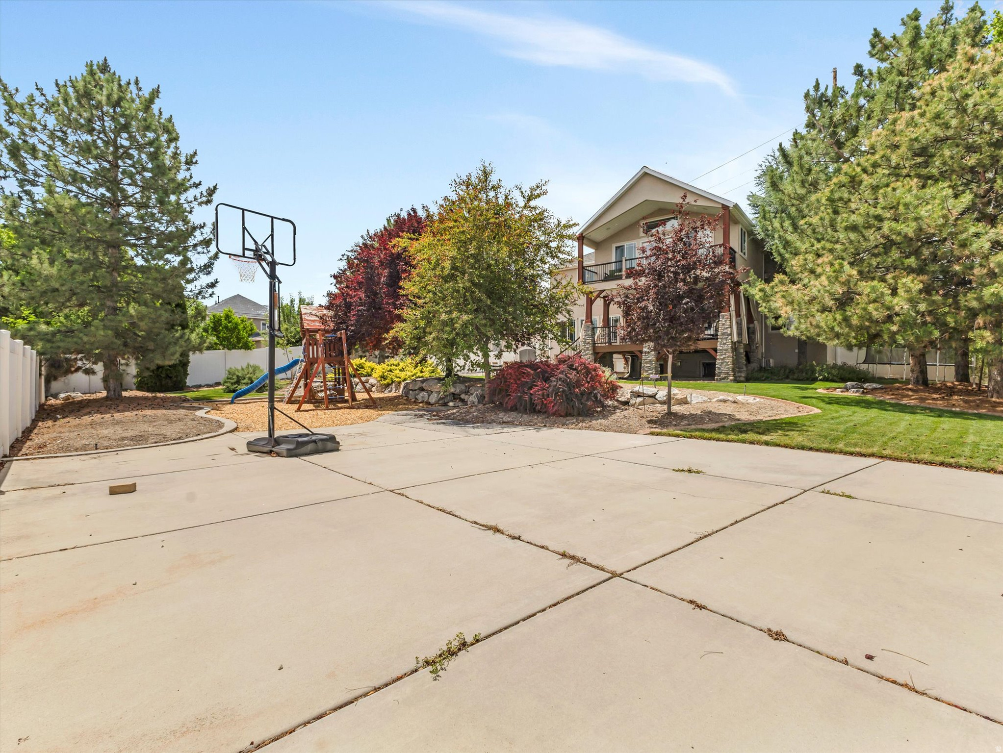 main property photo 59