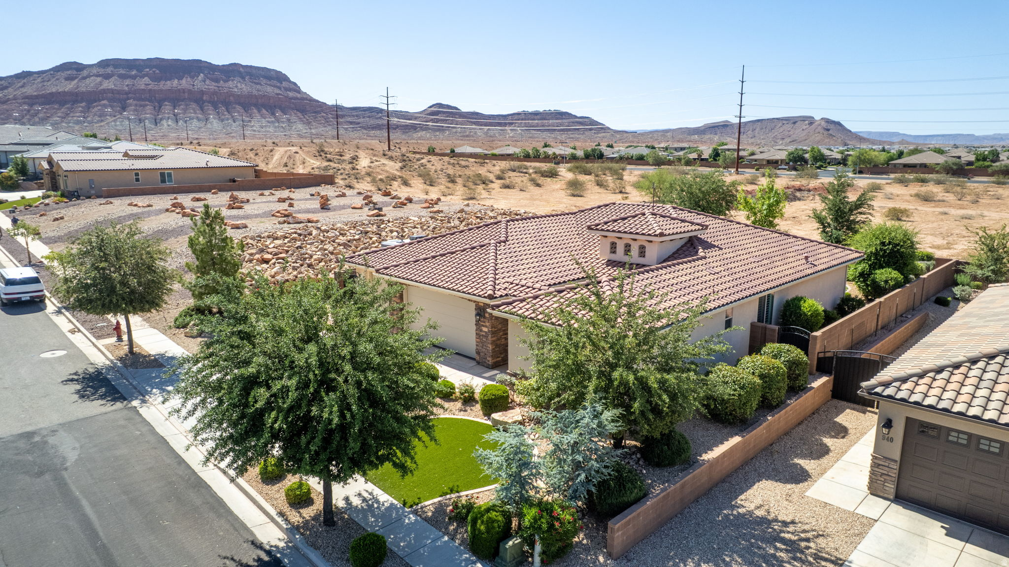 main property photo 45
