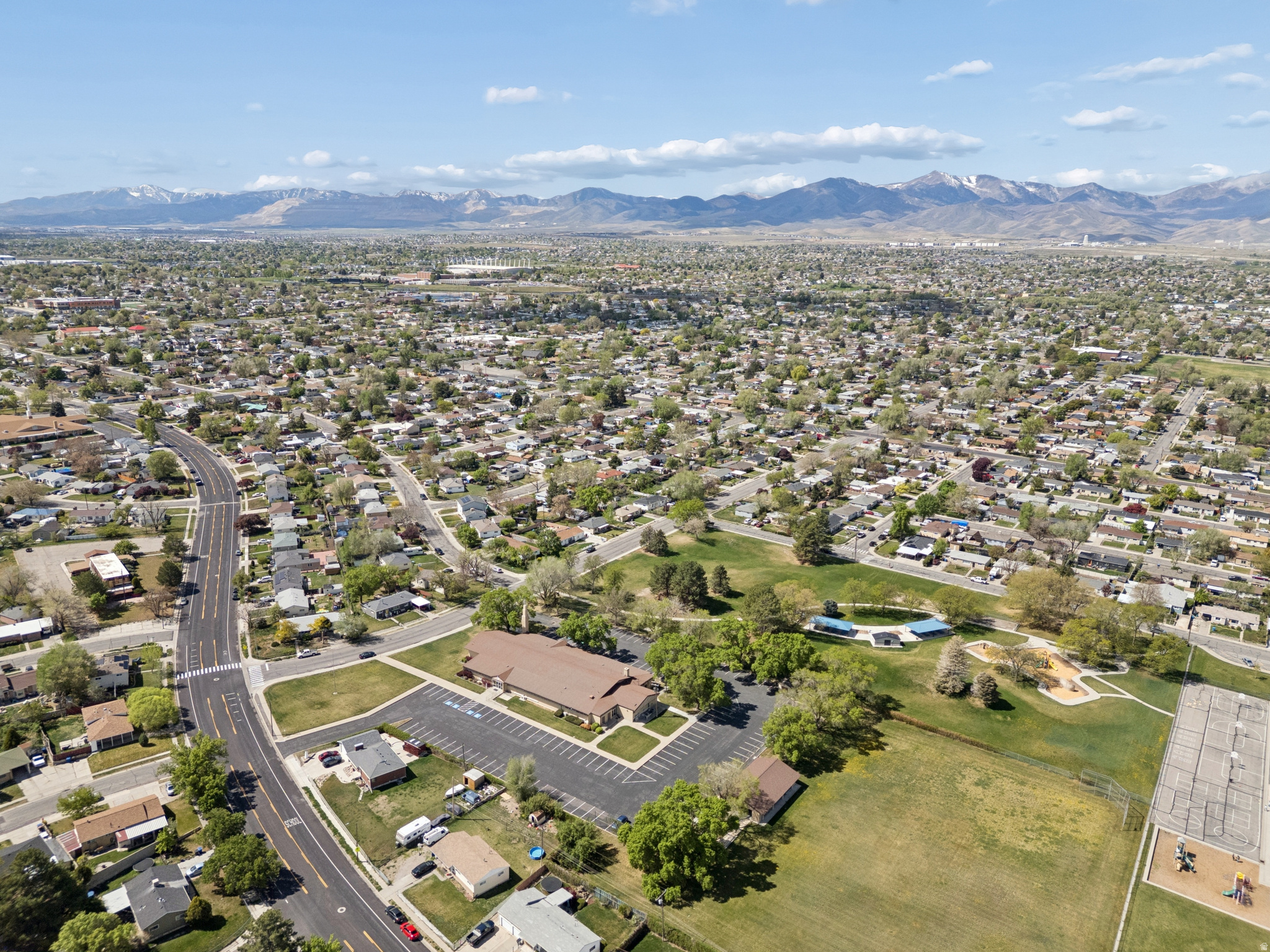 main property photo 4