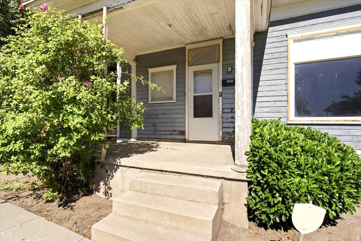 main property photo 7