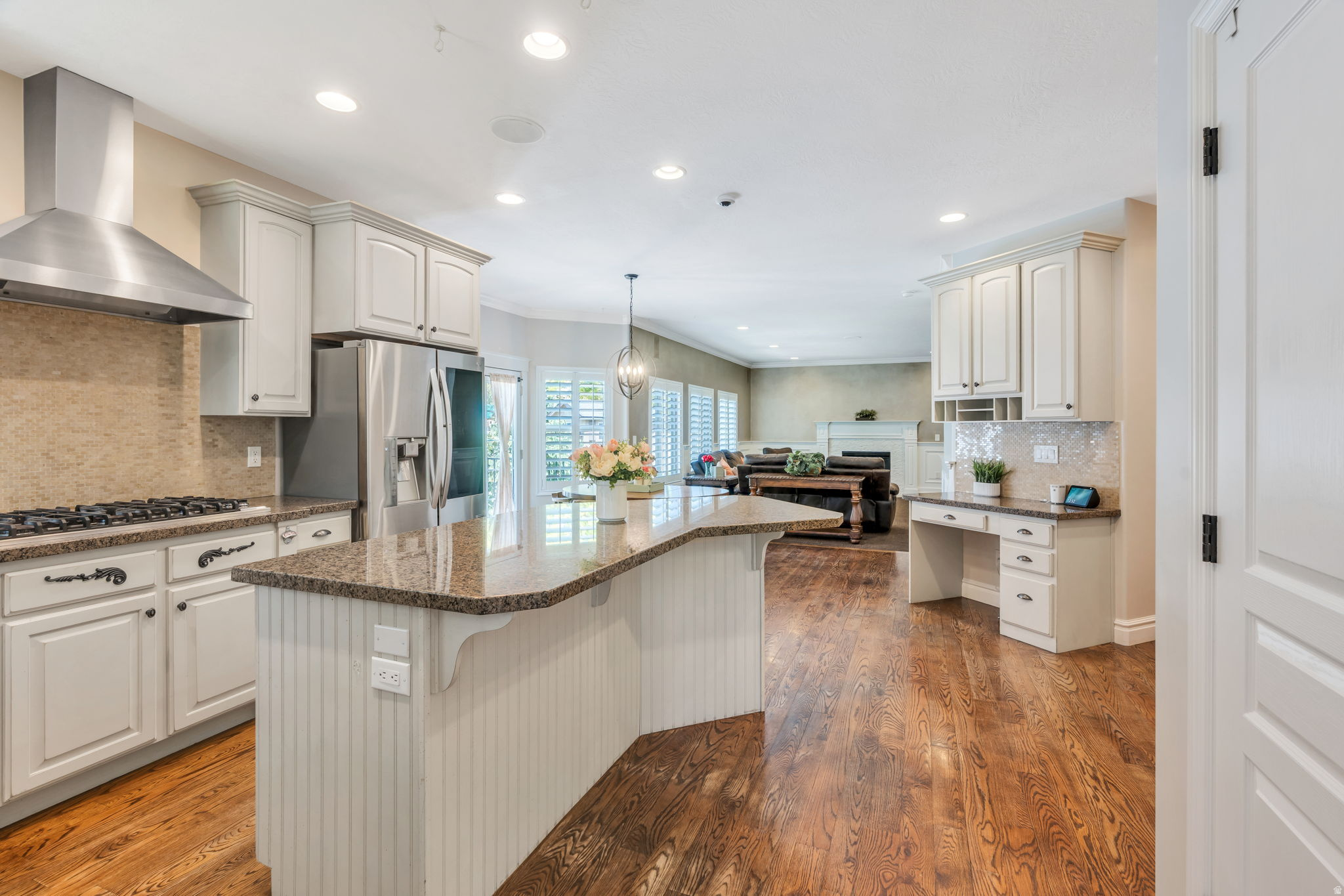 main property photo 15