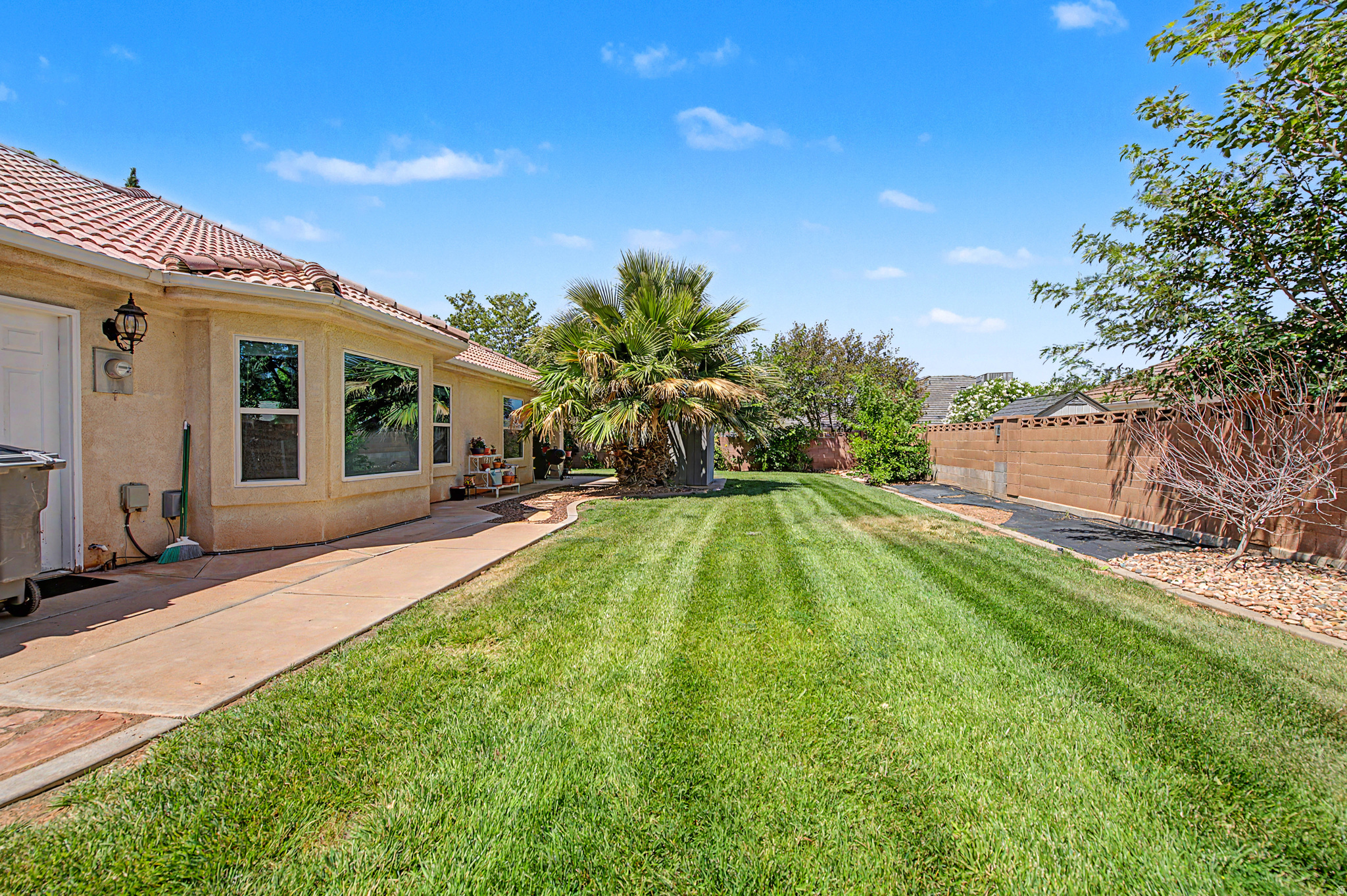 main property photo 39