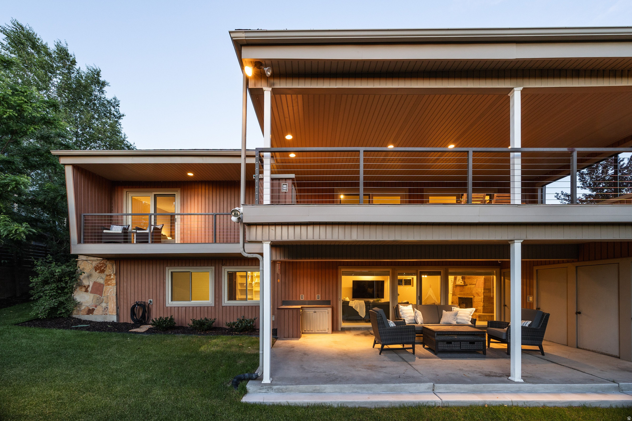 main property photo 50