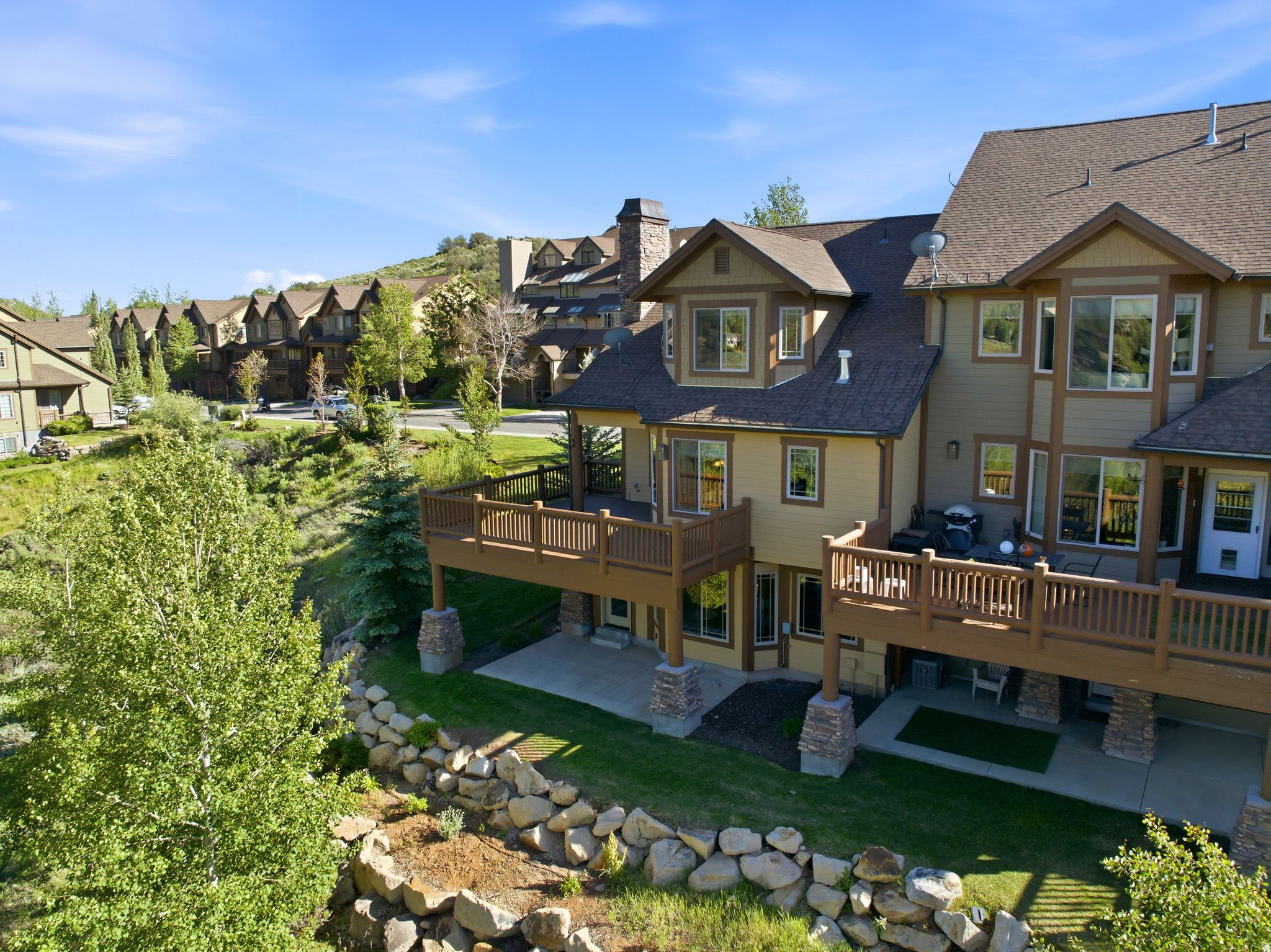 main property photo 45