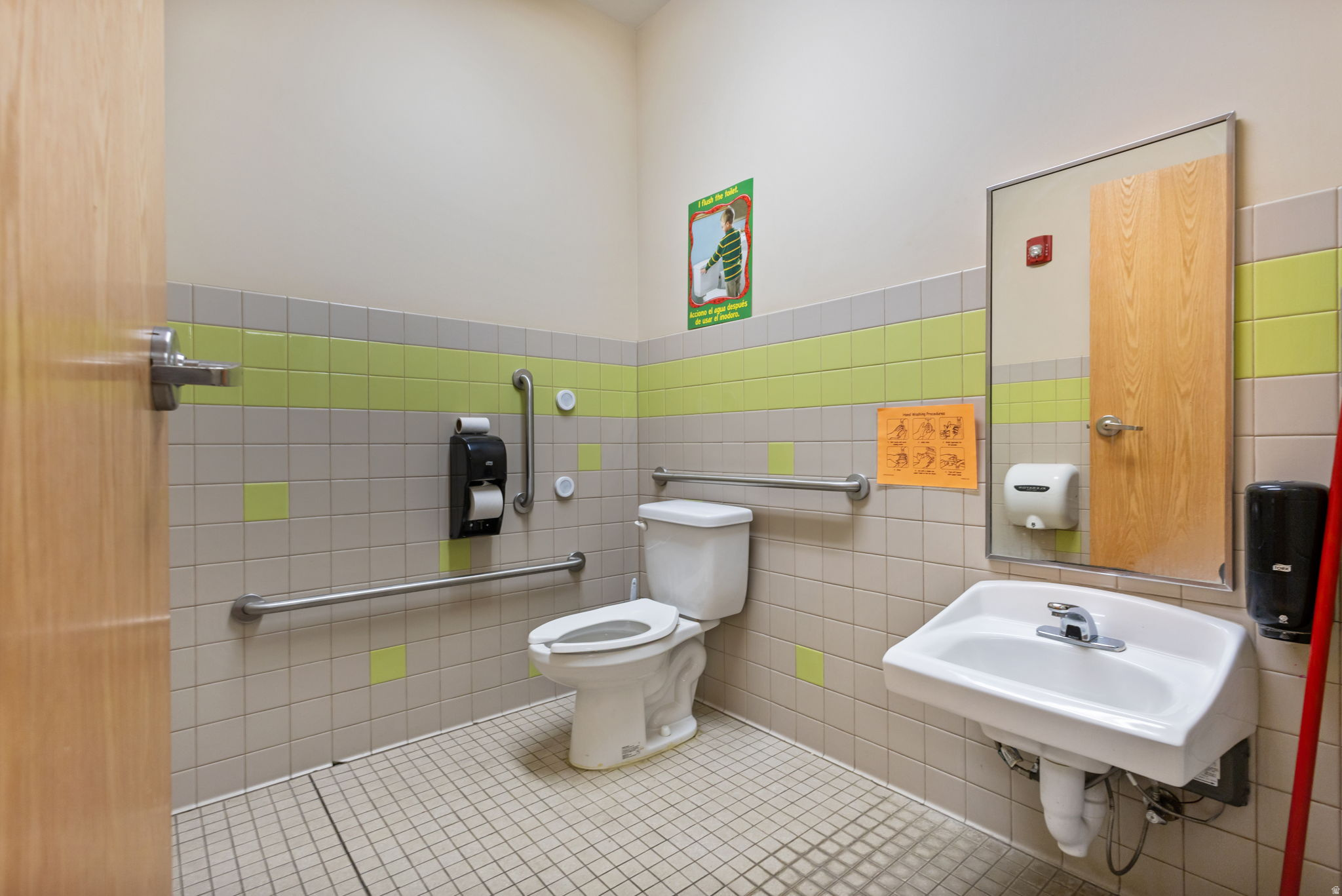 main property photo 15