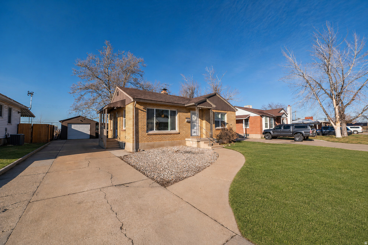main property photo 2