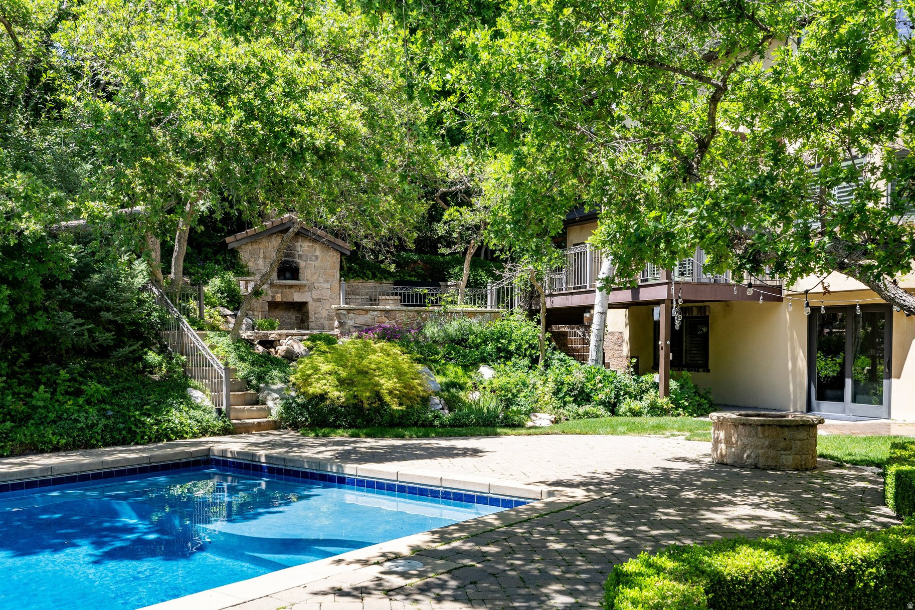 main property photo 51