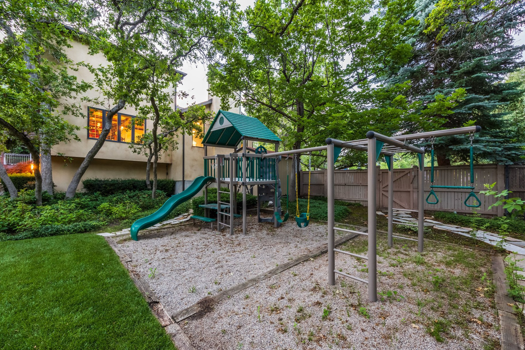 main property photo 88